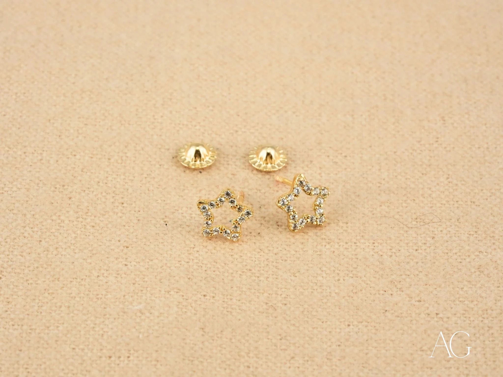 18K Gold Star Celestial Sparkle CZ Stud Earrings with Screw Backs - Perfect for Evening Parties, Weddings & Special Occasions