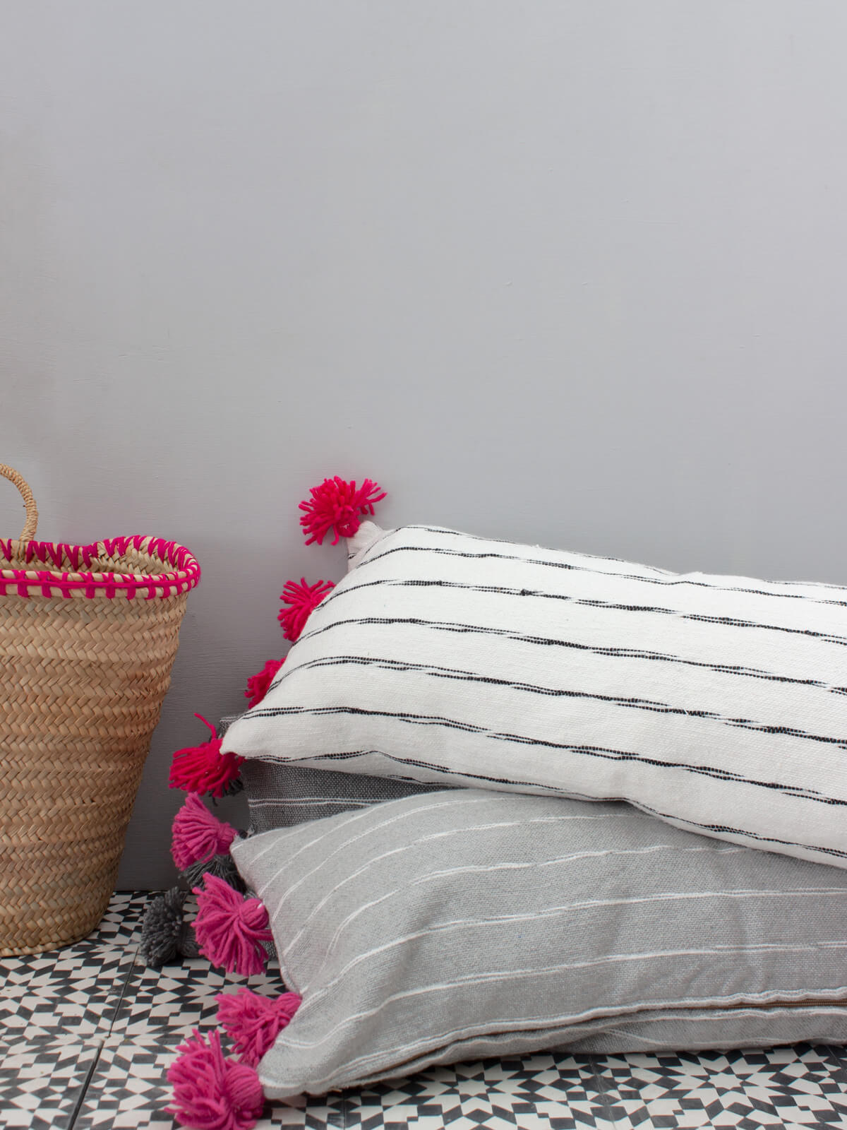 White Cotton Scribble Stripe Rectangle Cushion Cover - Pink Decorative Pillow Case for Sofa, Bed, Chair - Home Decor & Living Room Accessories