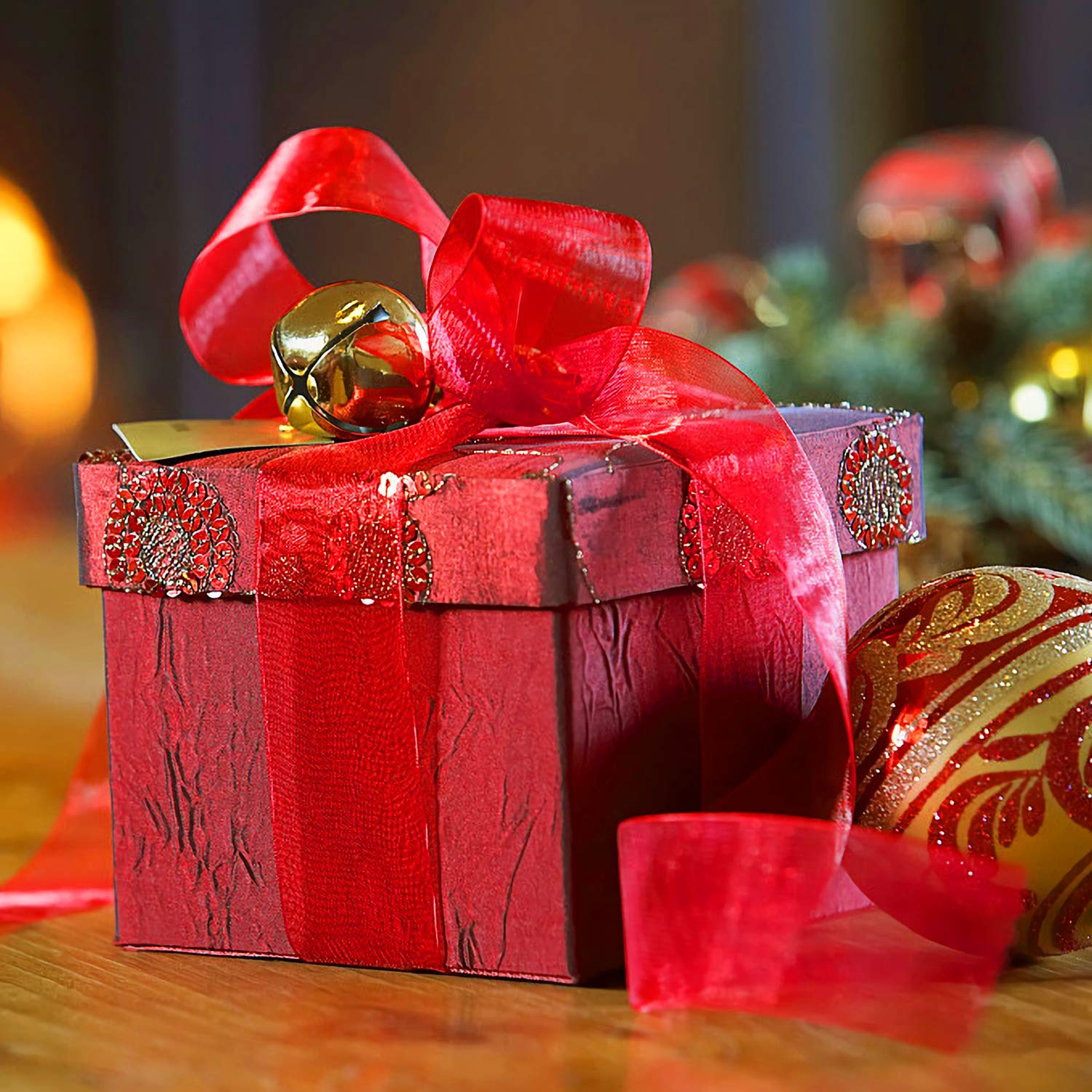 DECYOOL 2 Rolls 100 Yards Christmas Organza Ribbons - 0.8 Inch Wide Holiday Gift Wrapping Ribbon for Xmas Tree Decorations, Party Favors, Wedding Bouquets (Red & Green)