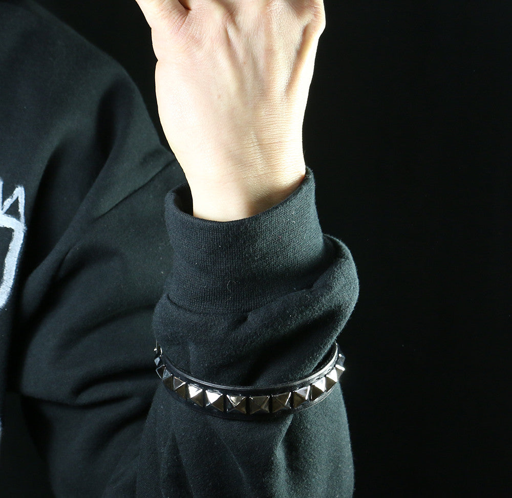 Freddie Mercury Style Studded Leather Armband - Vintage Rock Fashion Accessory for Concerts, Costumes & Halloween