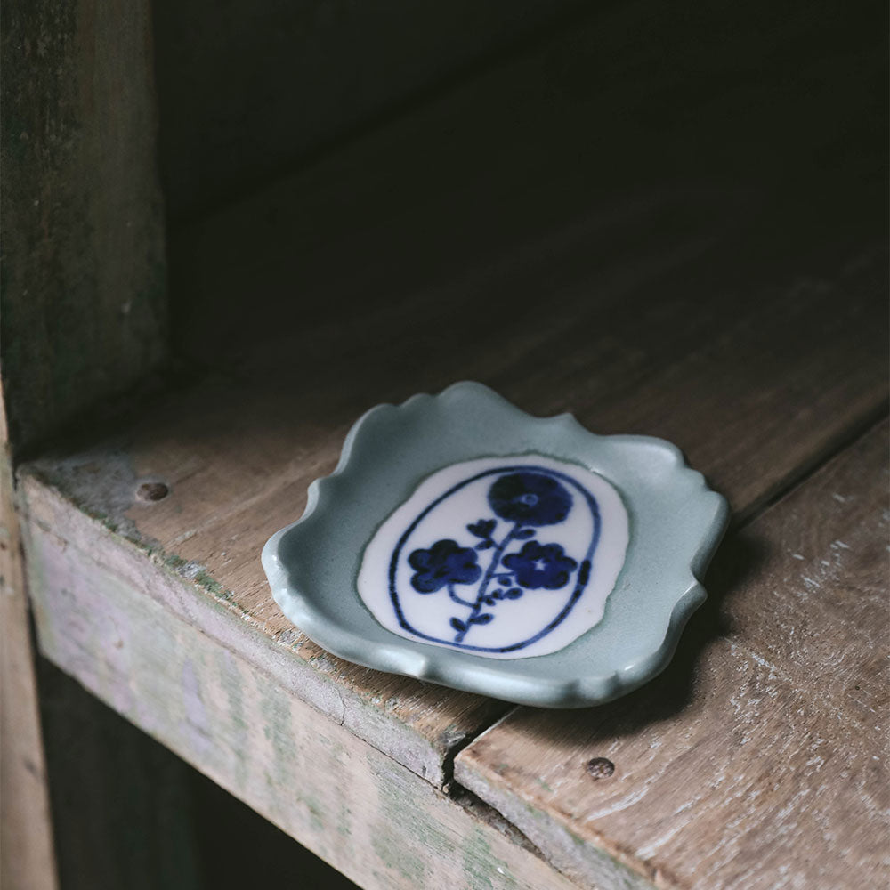 Hand Painted Petite Ceramic Tray - Small Decorative Dish for Jewelry, Keys & Trinkets | Perfect for Home Decor, Vanity Organizer & Gift Giving