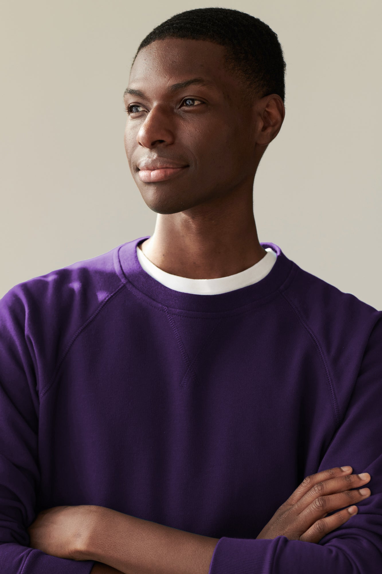 Men's Raglan Sweatshirt - Soft Cotton Pullover Hoodie in Purple | Casual Streetwear & Loungewear for Everyday Comfort