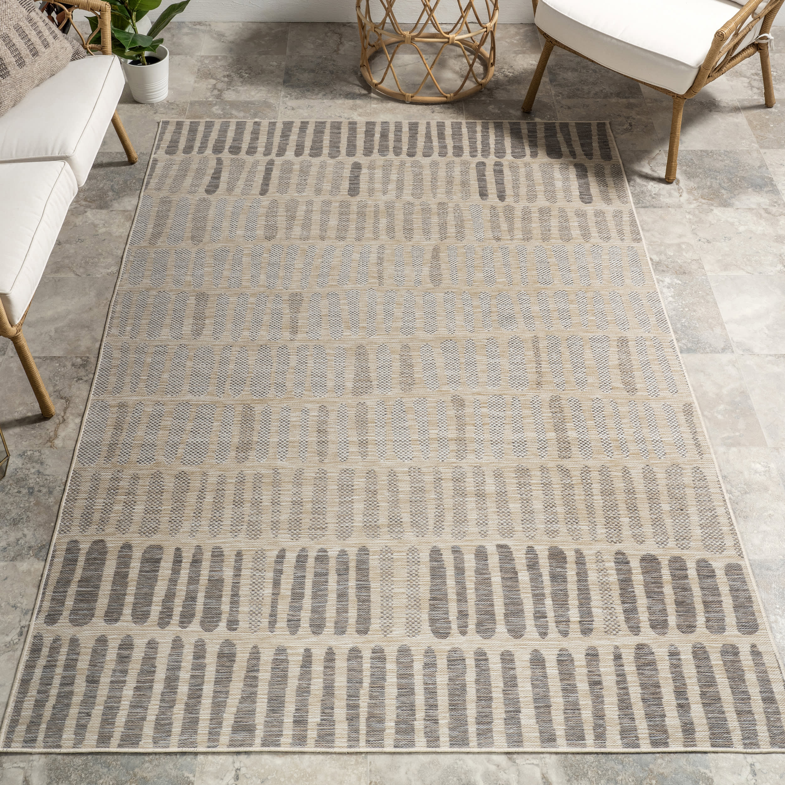 Averie Geometric Indoor Outdoor Area Rug - Light Grey Modern Design for Living Room, Bedroom, Patio & Deck Decor