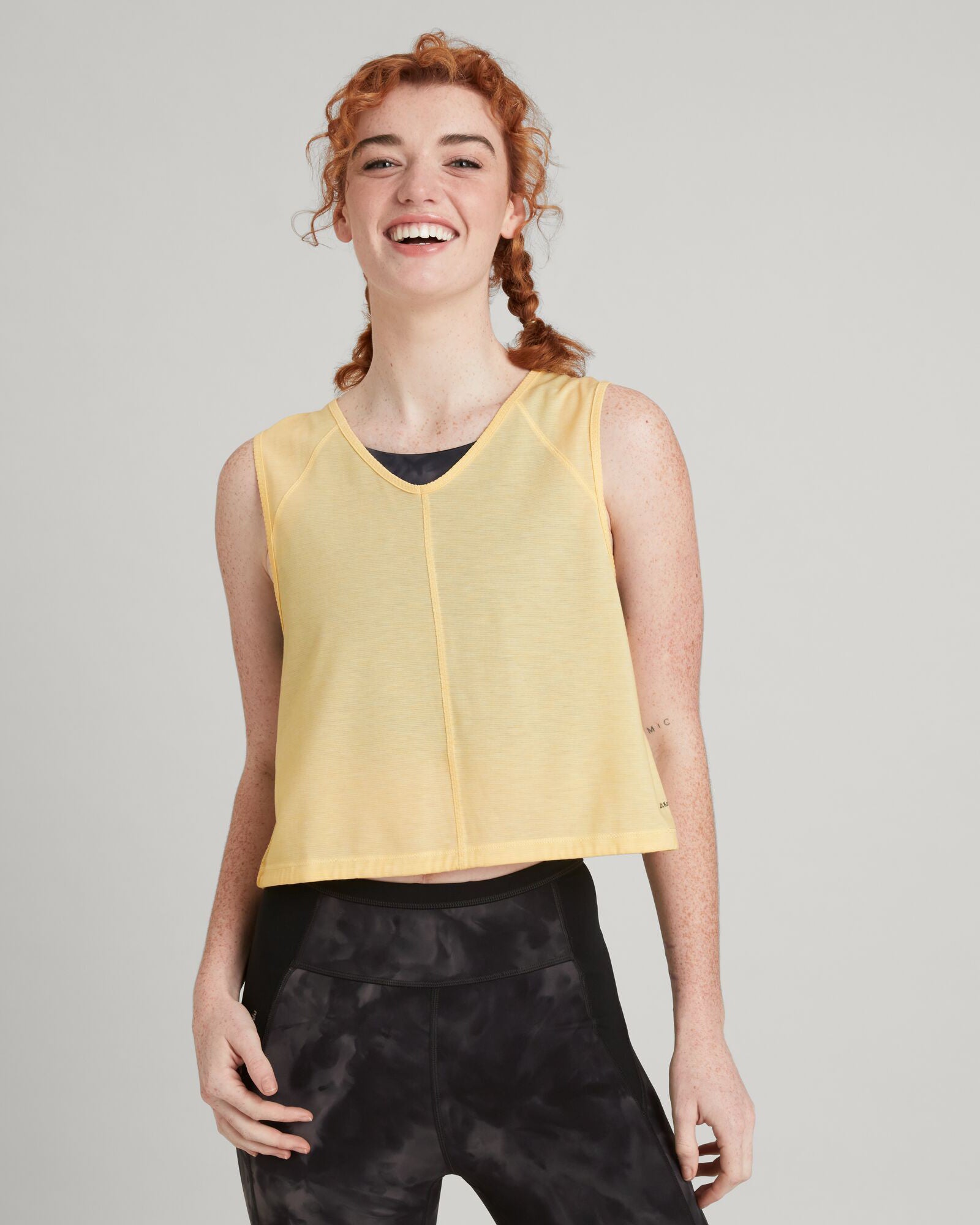 WELL.DER.NESS Women's Sleeveless Tank Top - Breathable Summer Workout Shirt for Yoga, Running & Gym | Lightweight & Comfortable Activewear