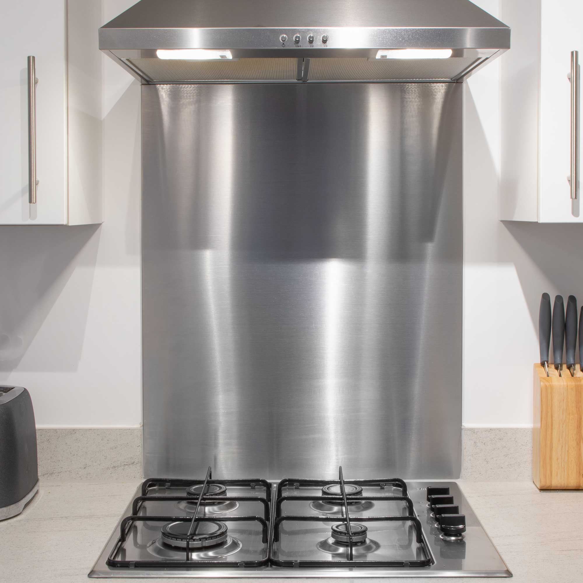 Stainless Steel 60cm Splashback for Cooker Hoods & Range Hoods - Heat Resistant Kitchen Backsplash Panel for Stove & Extractor Fan Protection - Perfect for Modern & Traditional Kitchens