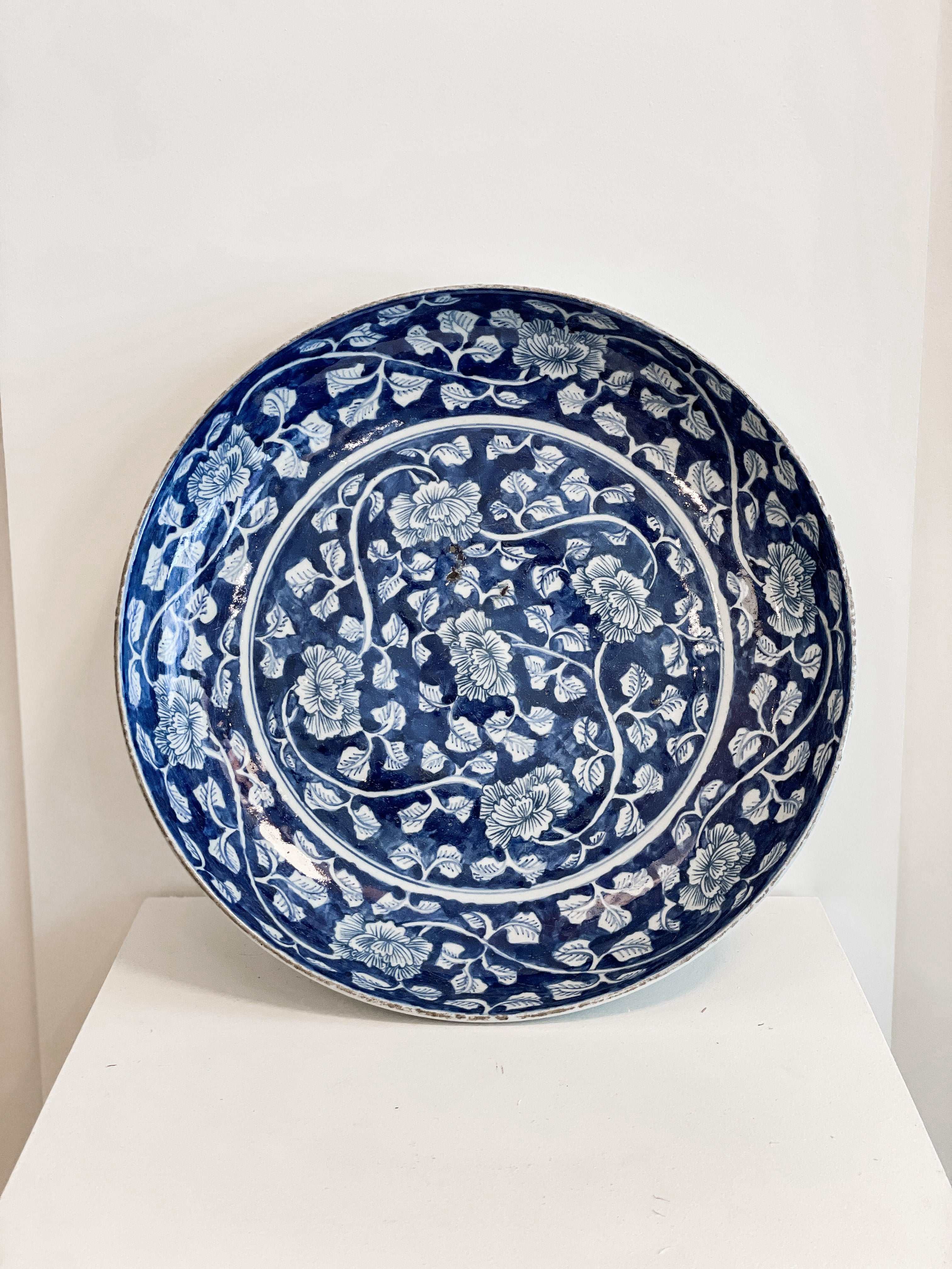 Blue and White Vine Serving Platter - Elegant Ceramic Appetizer Tray for Cheese, Charcuterie & Entertaining - Perfect for Dinner Parties, Weddings & Home Decor