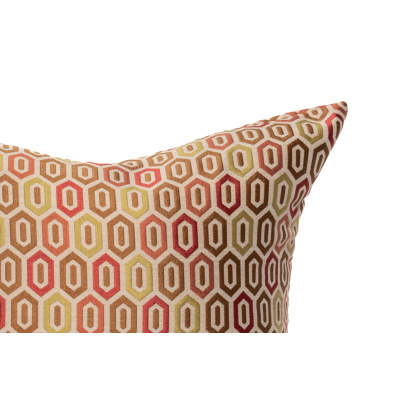 The Cozy Autumn Cushion Cover: A Tale of Warmth and Comfort