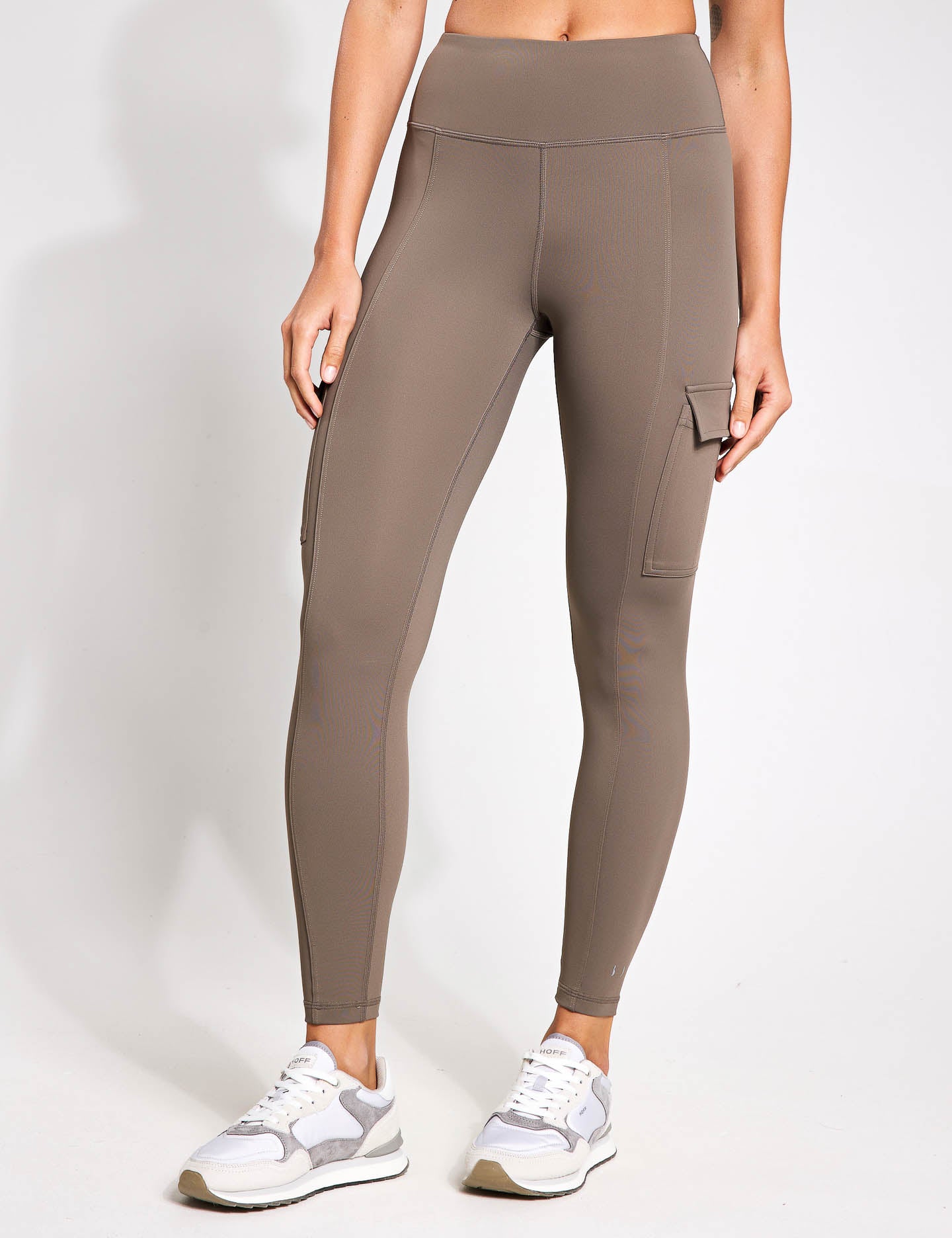 High Waist Cargo Leggings for Women - Stretchy Workout Pants with Pockets - Comfortable Yoga & Running Tights - Walnut Brown - Perfect for Gym, Hiking & Travel