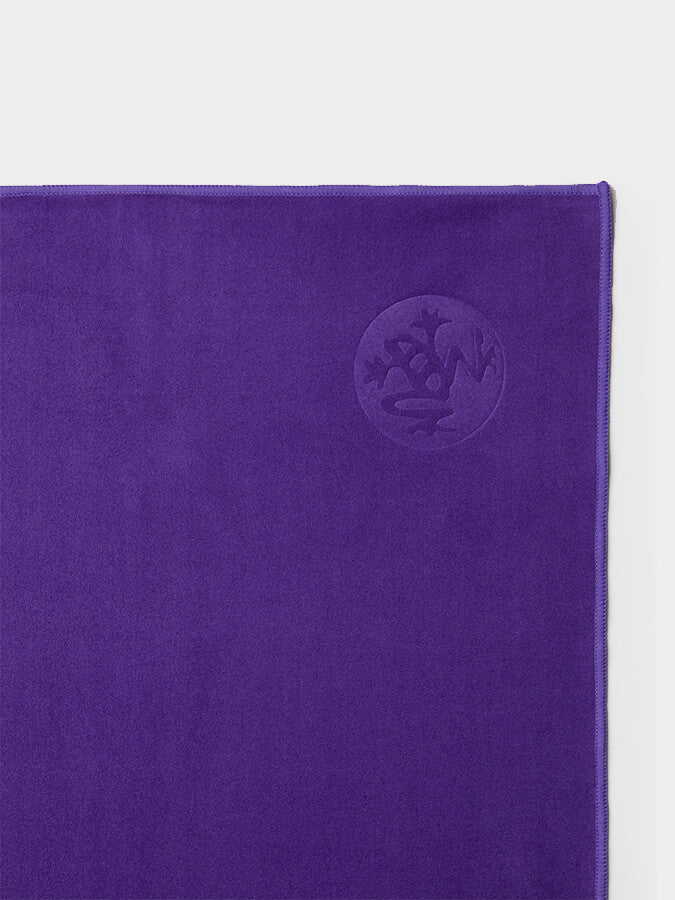 Manduka eQua Yoga Mat Towels - Non-Slip, Absorbent & Eco-Friendly for Hot Yoga, Pilates & Workouts - Perfect for Home & Studio Use