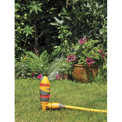 Hozelock Round Sprinkler Pro - 314m² Coverage - Adjustable Garden Lawn Watering System for Efficient Irrigation | Perfect for Small to Medium Yards, Flower Beds & Vegetable Gardens