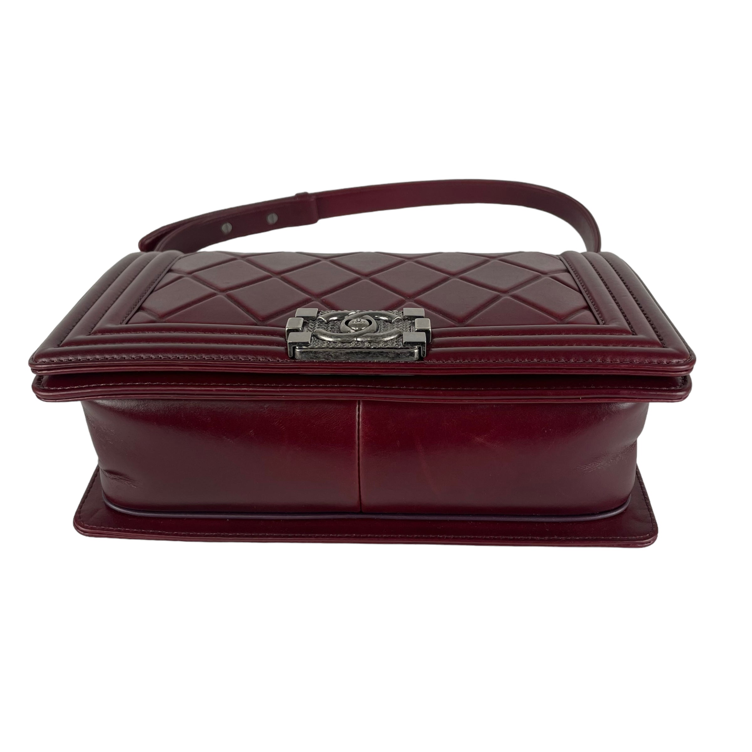 Chanel Old Medium Boy Bag in Burgundy Leather - Luxury Crossbody Handbag for Women, Perfect for Evening Events & Date Nights