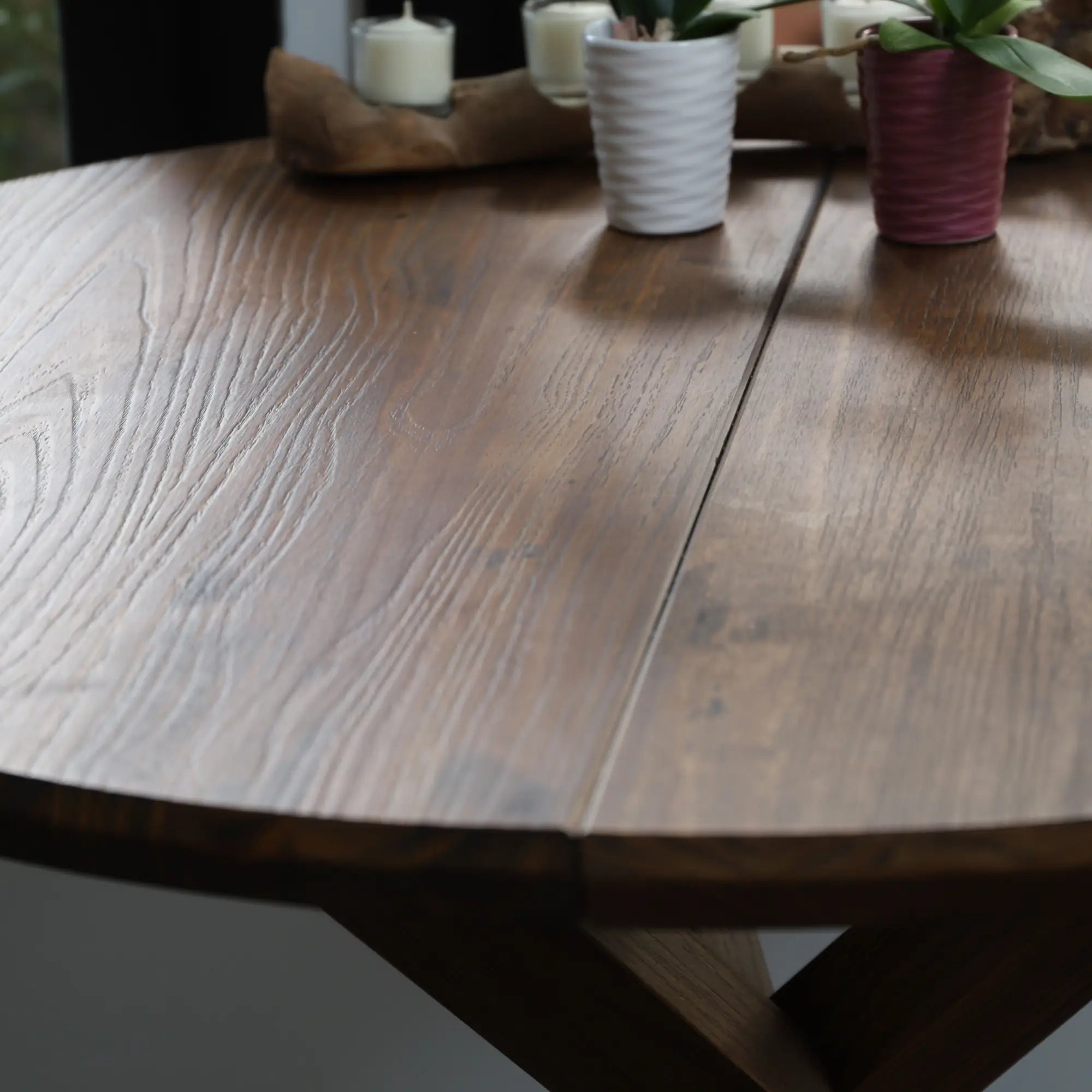Stylish Cascais Round Dining Table - Modern Wooden Kitchen Table for 4-6 People | Perfect for Small Spaces, Breakfast Nooks & Cozy Family Meals