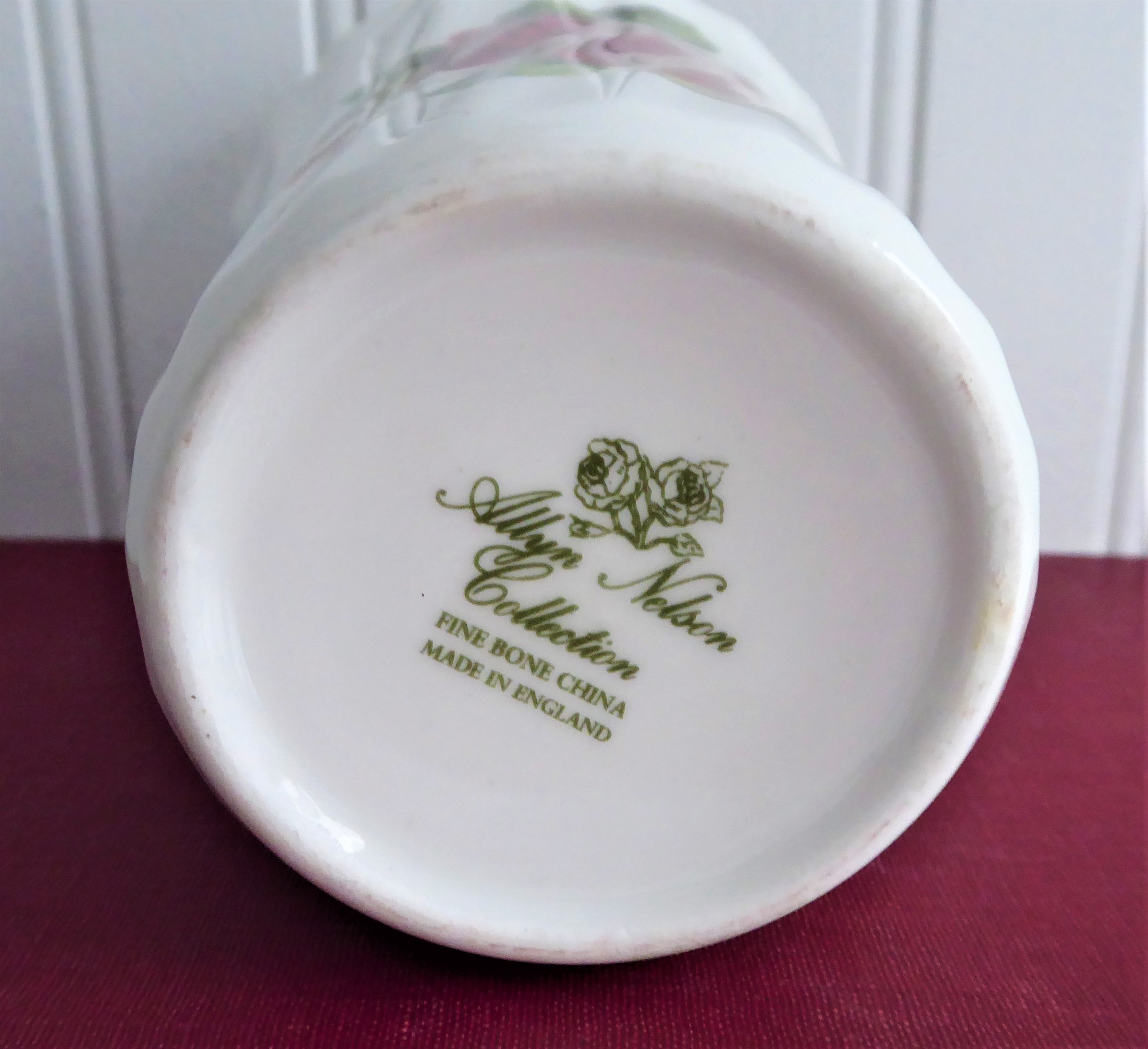 Royal Patrician Allyn Nelson 2003 Burgundy Roses England Bone China Mug - Elegant Tea Cup for Afternoon Tea, Gift & Collectible