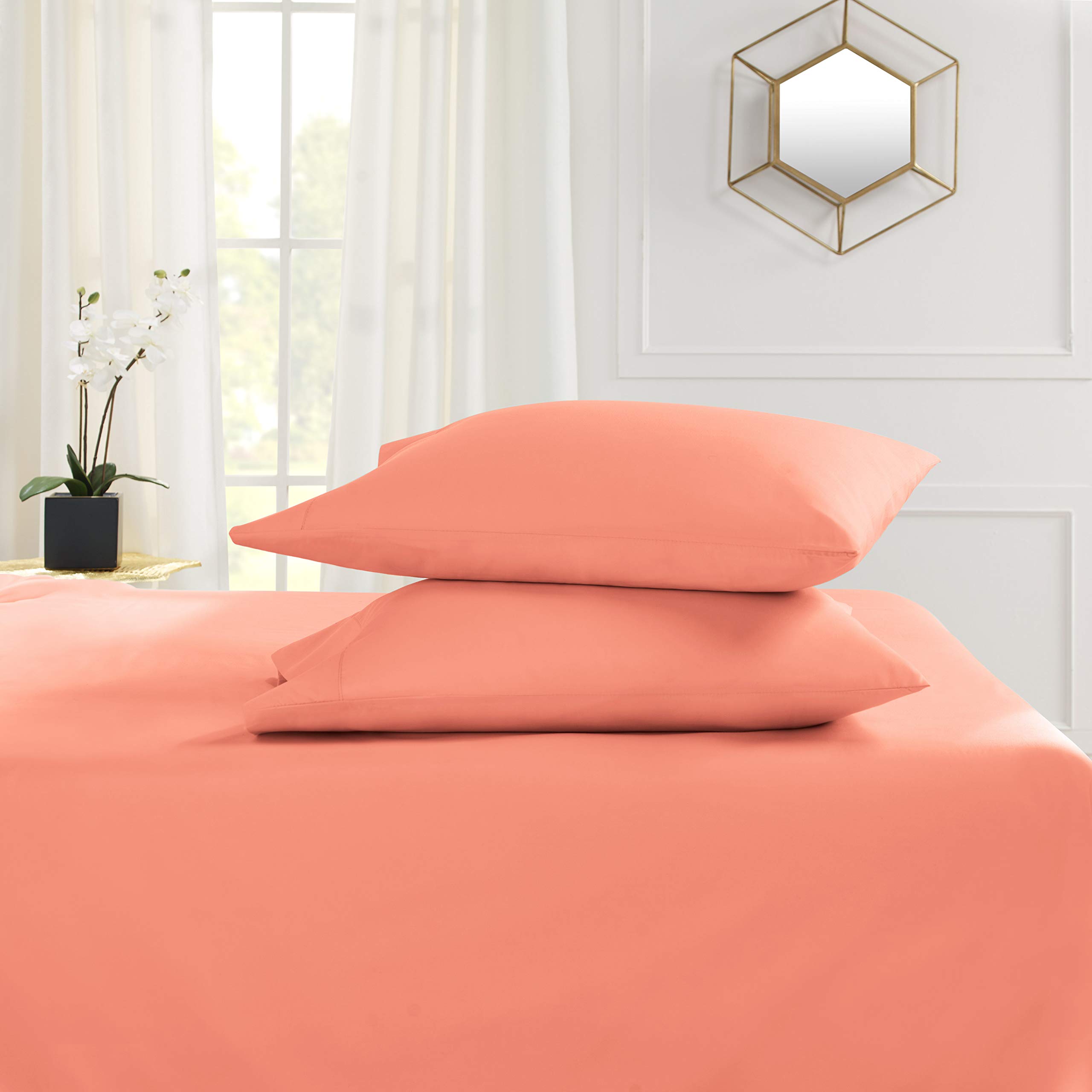 Empyrean 3-Piece Twin Sheet Set - Super Soft Double Brushed Microfiber Bed Sheets in Misty Rose - Luxury Hotel Quality with 4 Corner Elastic Straps - Perfect for Guest Rooms, Dorms & Cozy Bedrooms