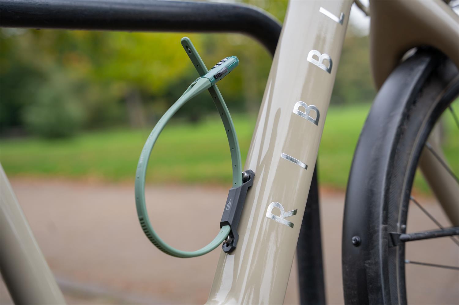 Hiplok Z Lok Combo V2 Bike Lock with Frame Bracket - Secure Bicycle U-Lock for Outdoor Cycling, Commuting & Urban Safety