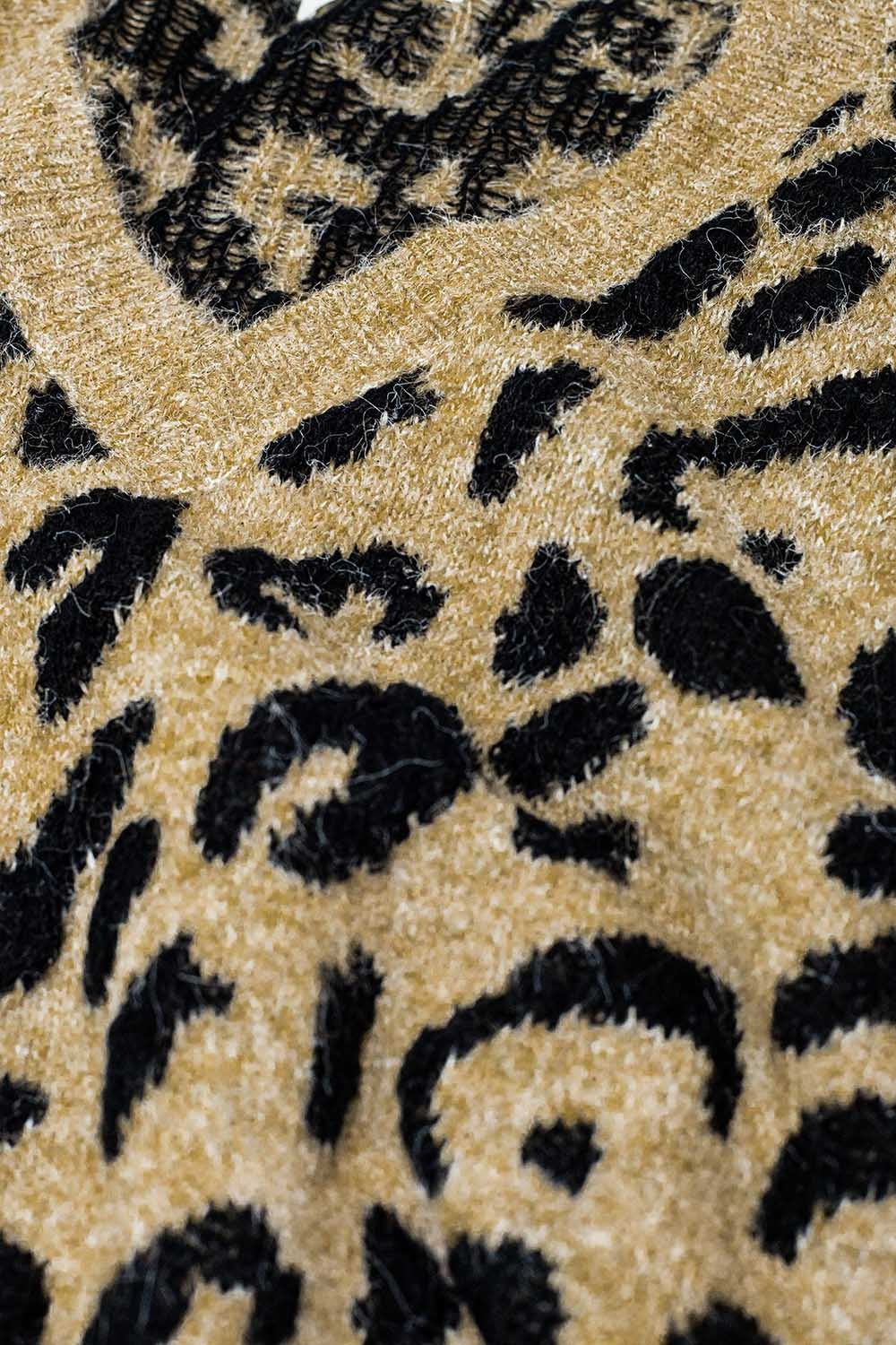 Soft V-Neck Leopard Print Pullover Sweater - Women's Casual Knit Top for Everyday Wear & Stylish Outfits