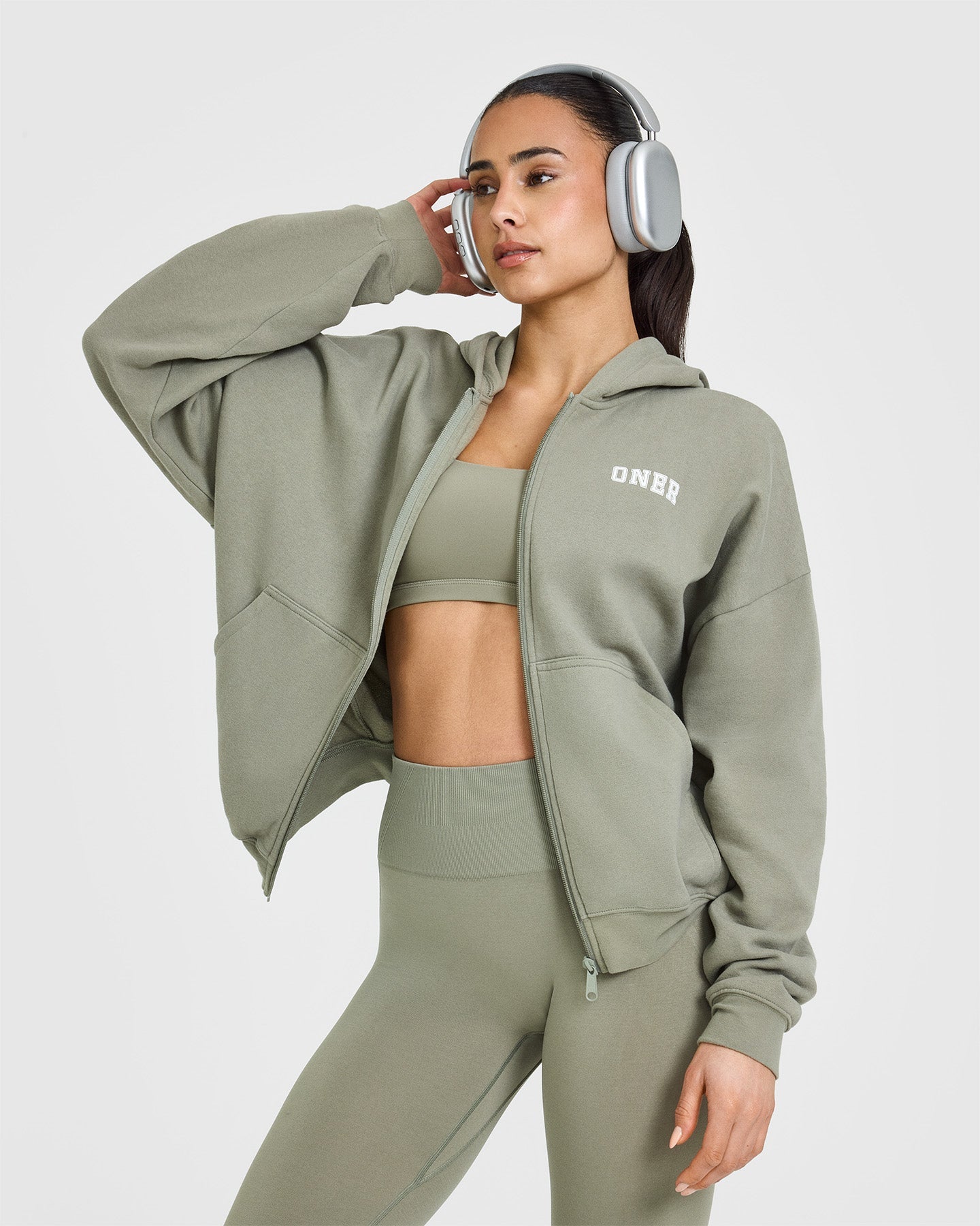 Soft Sage Green Mid-Weight Zip-Up Hoodie for Men & Women - Cozy Fleece Pullover for Casual Wear, Gym, and Outdoor Activities