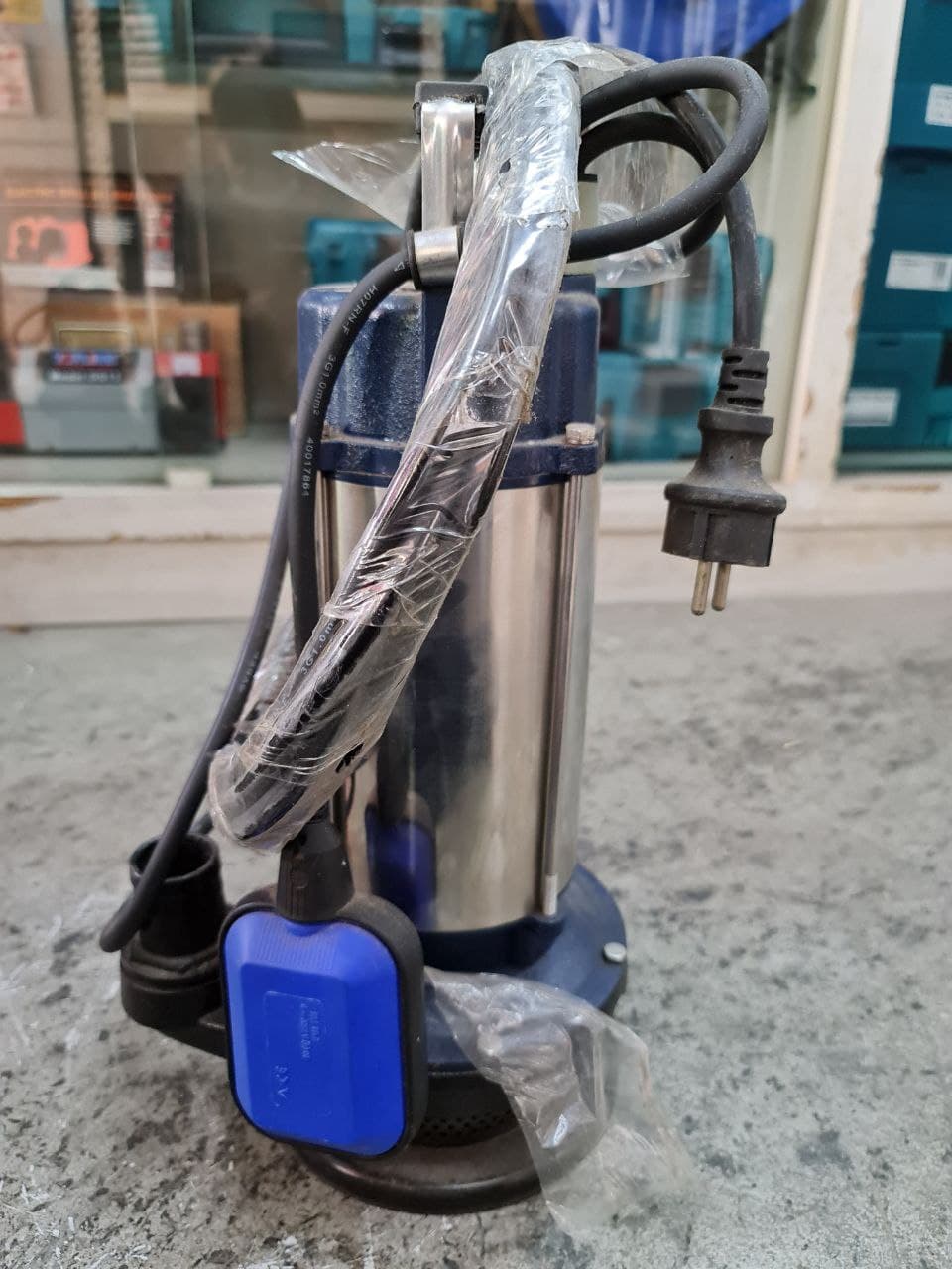 1.5HP Aiko QDX6-26-1.1F Submersible Water Pump 26m Head for Home, Garden & Industrial Use - Deep Well, Pool Drainage, Irrigation System