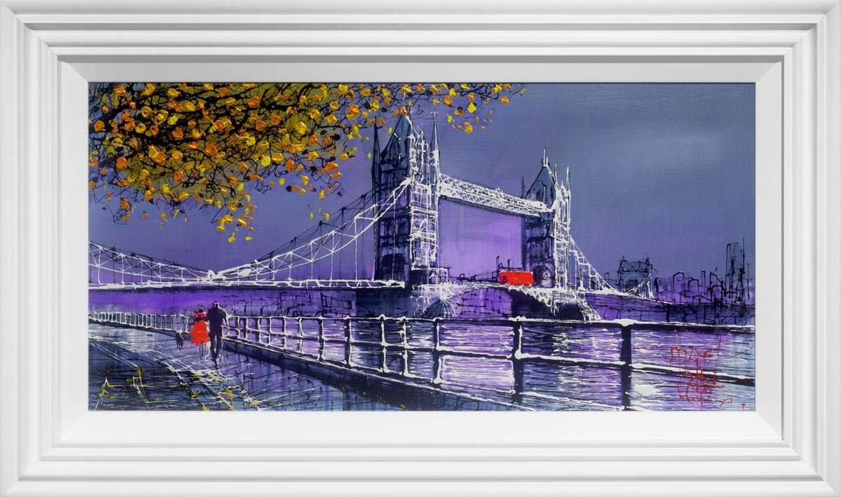 Original London Icon Souvenir – Perfect for Travel Gifts & Home Decor