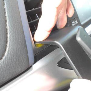 ClicOn No Holes Angled Dash Mount for Toyota Kluger (2014-2020) - Secure Phone Holder for Hands-Free Navigation & Driving Safety