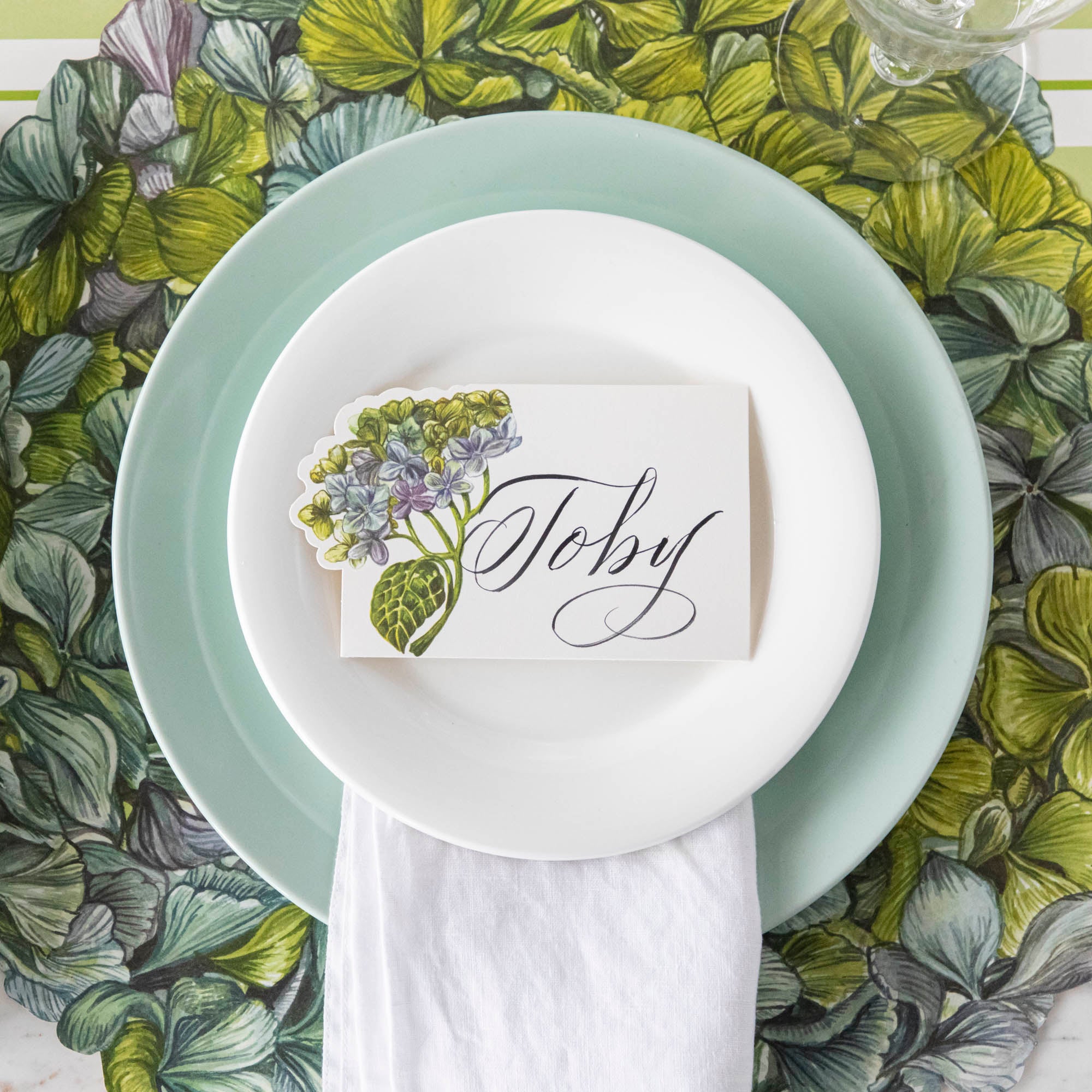 Premium Die-Cut Hydrangea Placemats - Waterproof Vinyl Table Mats for Dining, Kitchen, and Party Decor - Set of 4 Floral Table Setting Accessories