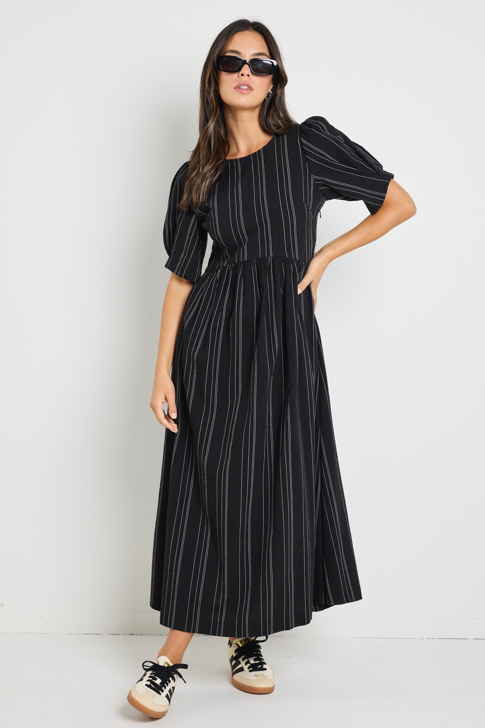 Black Stripe Short Sleeve Relaxed Midi Dress for Women - Casual Summer Beach Wear & Vacation Outfit