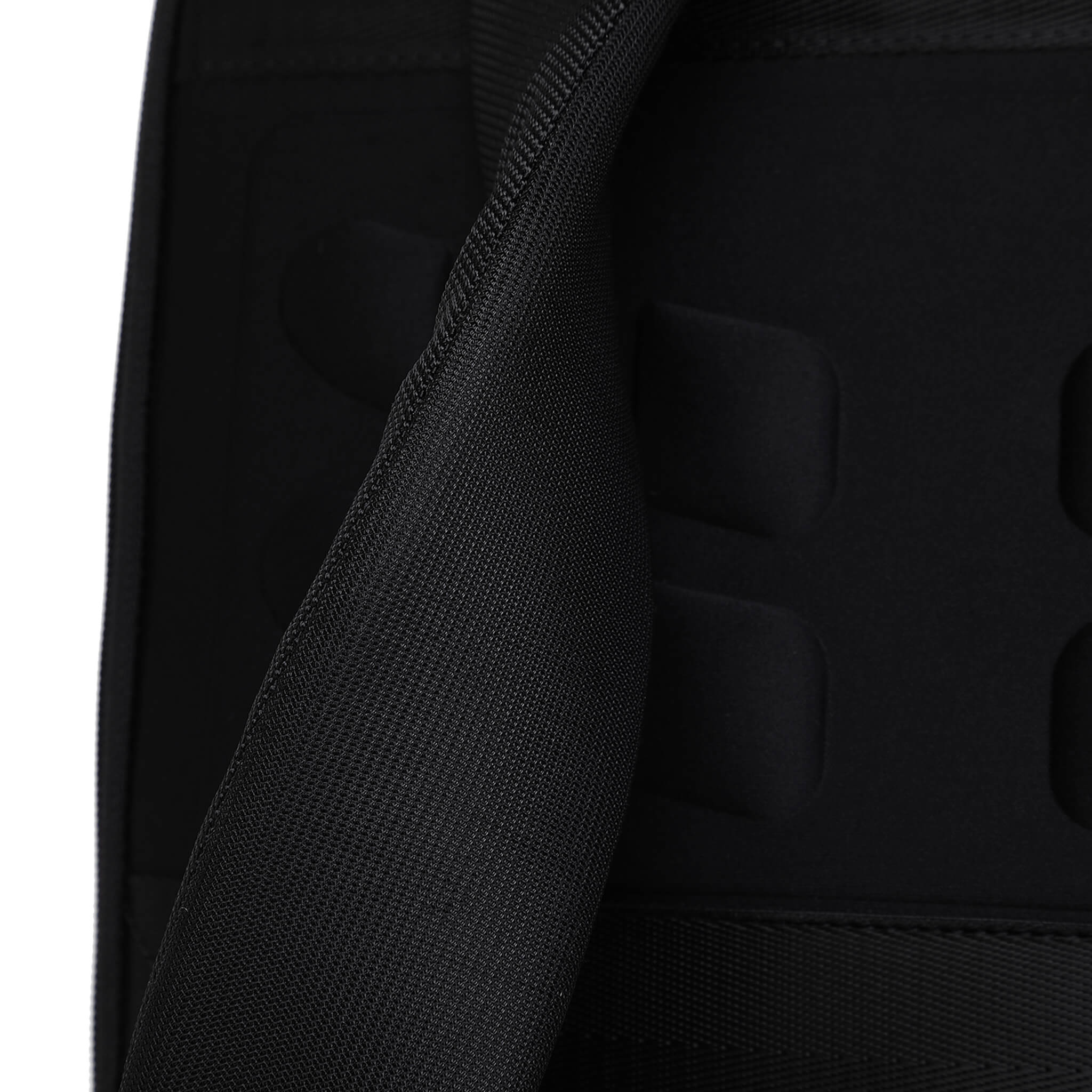TPB004 Troop London Urban Slim Laptop Backpack - Waterproof 15.6 Inch Business Backpack for Men & Women, Lightweight College School Backpack with USB Charging Port - Perfect for Work, Travel & Daily Commute