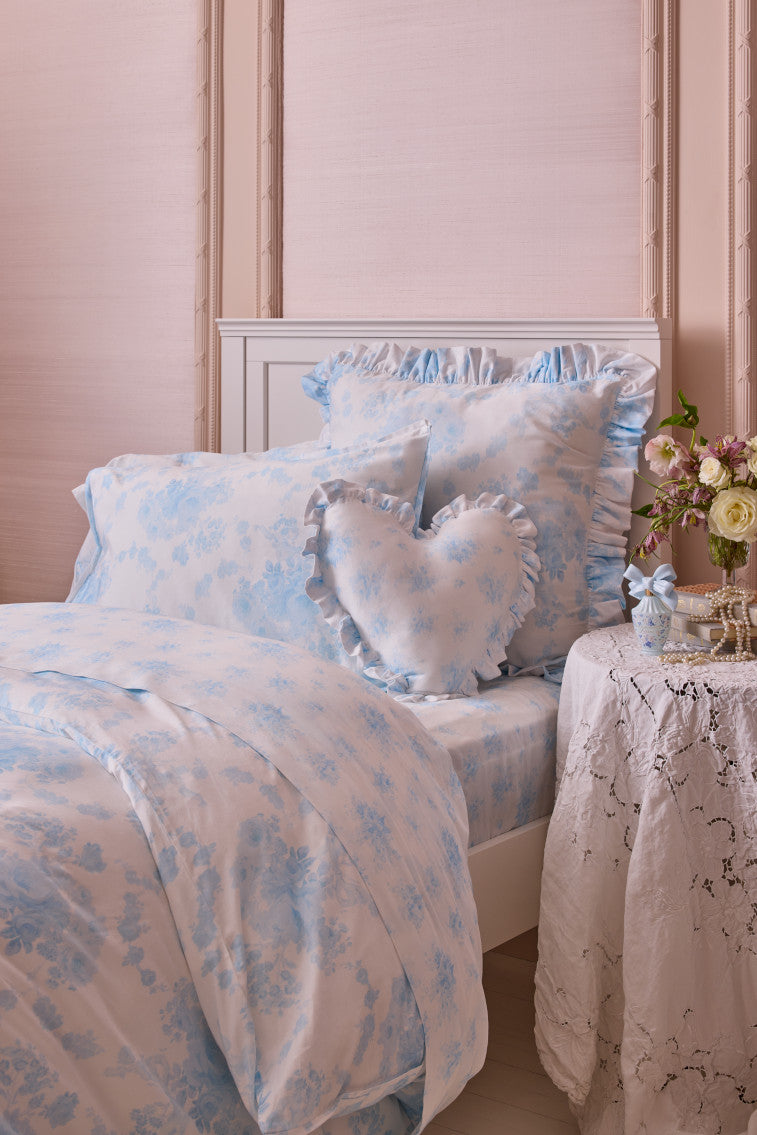 Luxury Printed Duvet Cover Set with Pillow Shams - Soft Bedding Set for Queen/King Size - Perfect for Master Bedroom, Guest Room & Dorm Decor