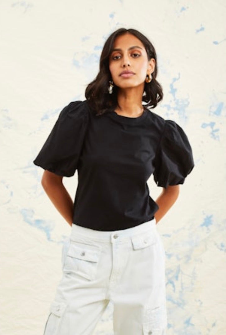 Lali Tee - Soft Cotton Black T-Shirt for Men & Women | Casual Wear, Street Style, Everyday Comfort