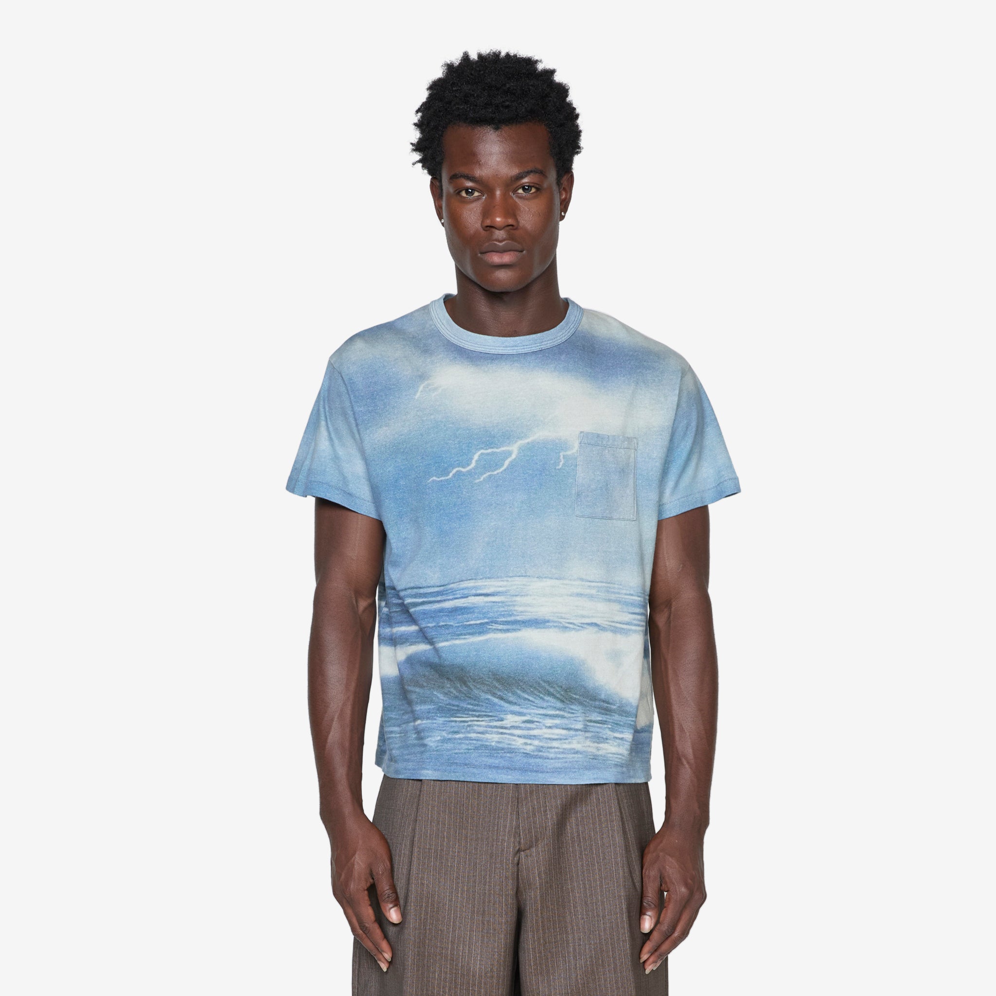 Storm Print T-Shirt for Men & Women - Trendy Graphic Tee for Casual Wear, Outdoor Activities & Street Fashion