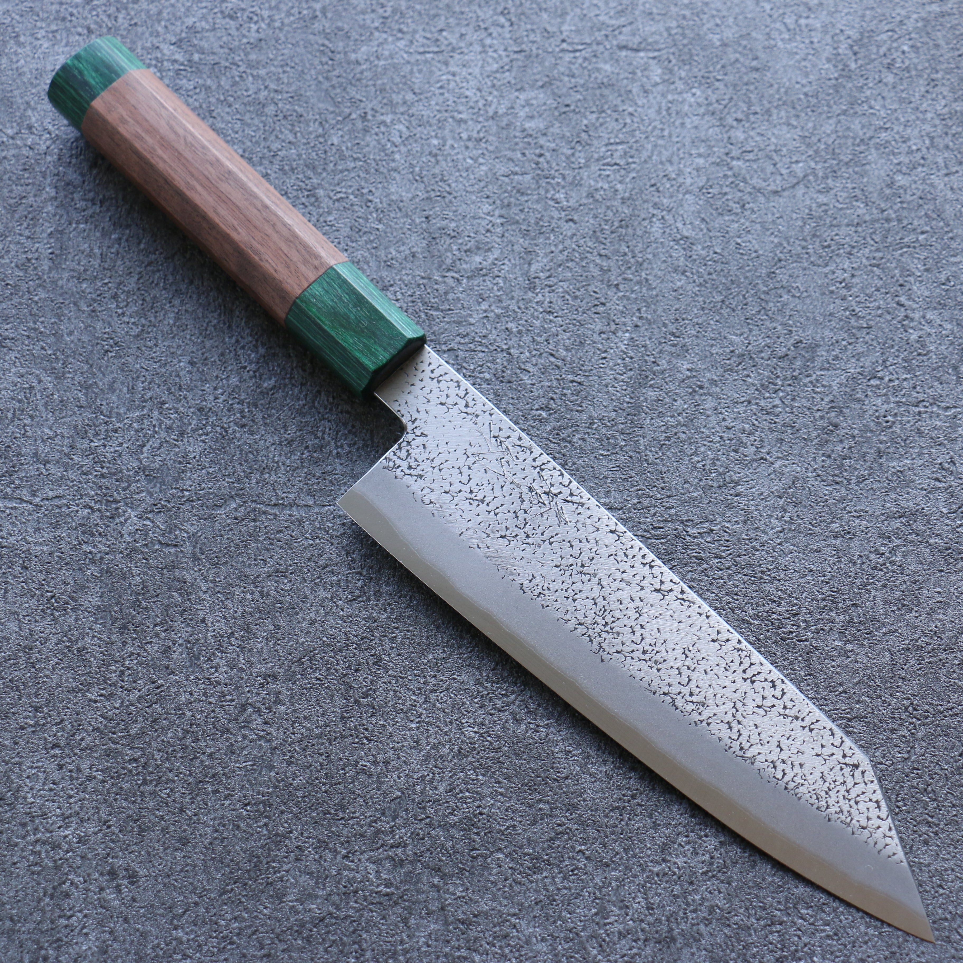 Seisuke Blue Super Hammered Bunka Knife 185mm - Walnut Handle with Double Green Pakka Wood - Japanese Kitchen Knife for Slicing, Dicing, and Chopping Vegetables, Meat, and Fish - Perfect for Home Chefs and Professional Cooks