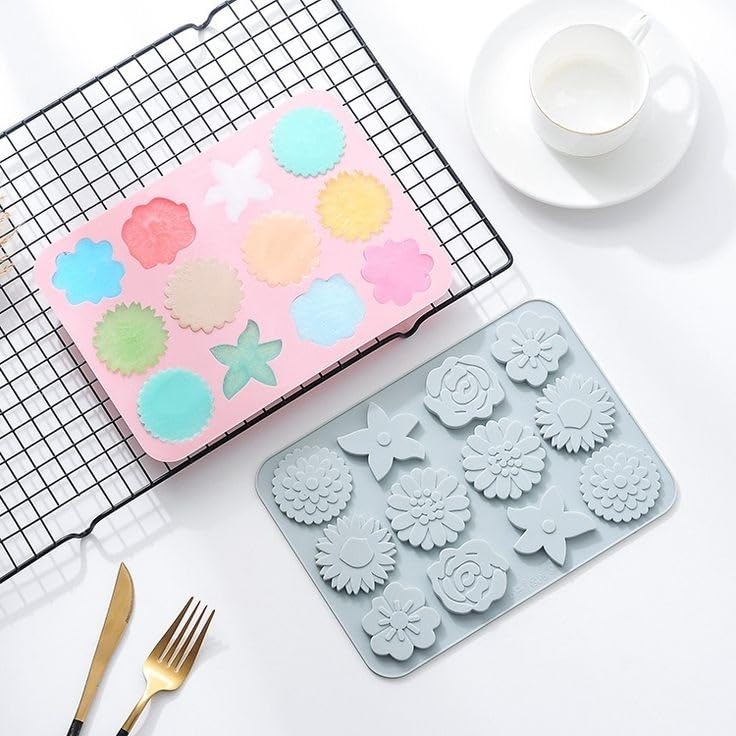 12-Cavity Flower Silicone Mold for Cake, Chocolate, Resin, Soap & Jewelry Making - Perfect for Baking, DIY Crafts & Party Decorations