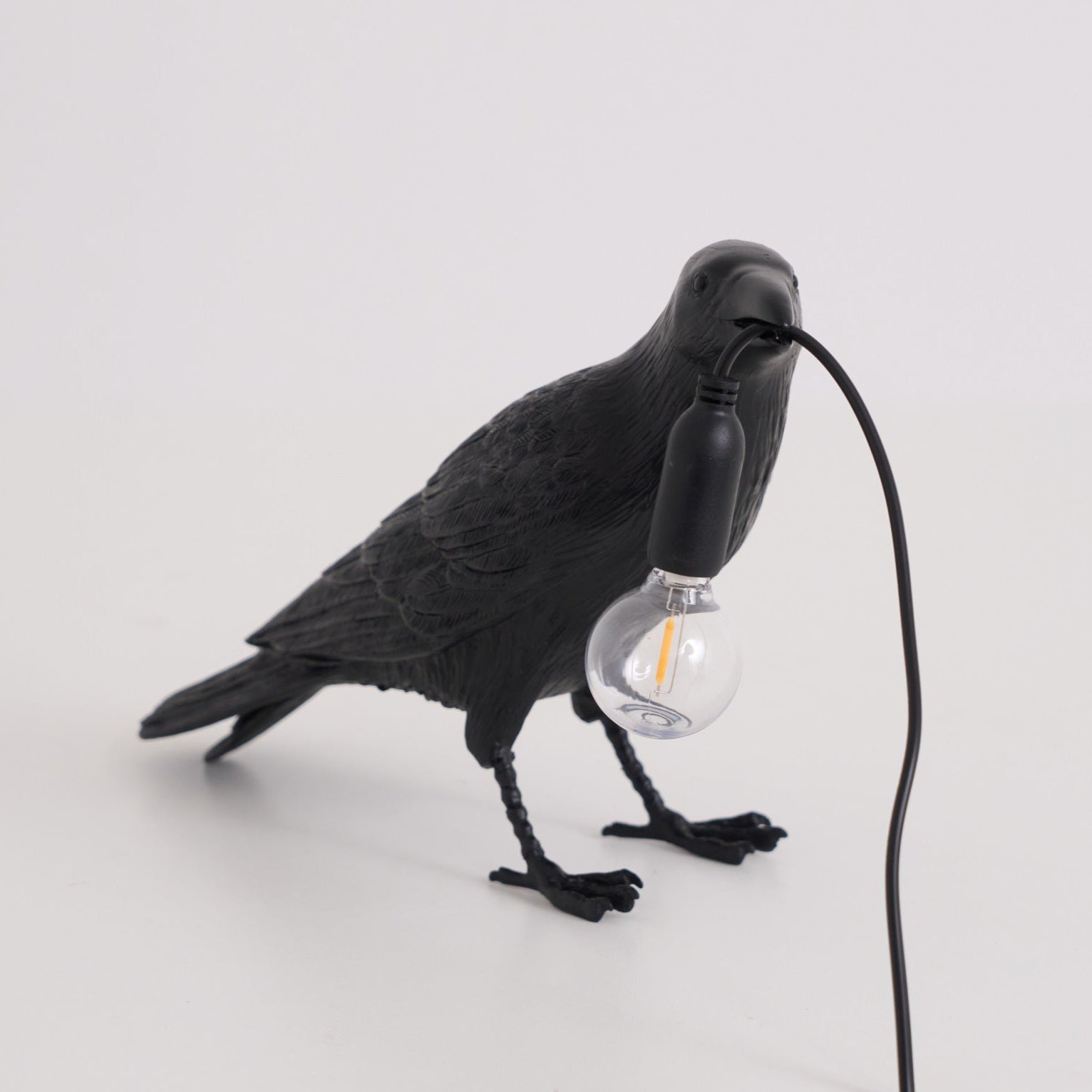Elegant Raven Resin Table Lamp - Modern Gothic Decor for Bedroom, Living Room & Office - Perfect for Halloween, Gothic & Dark Aesthetic Home Decor