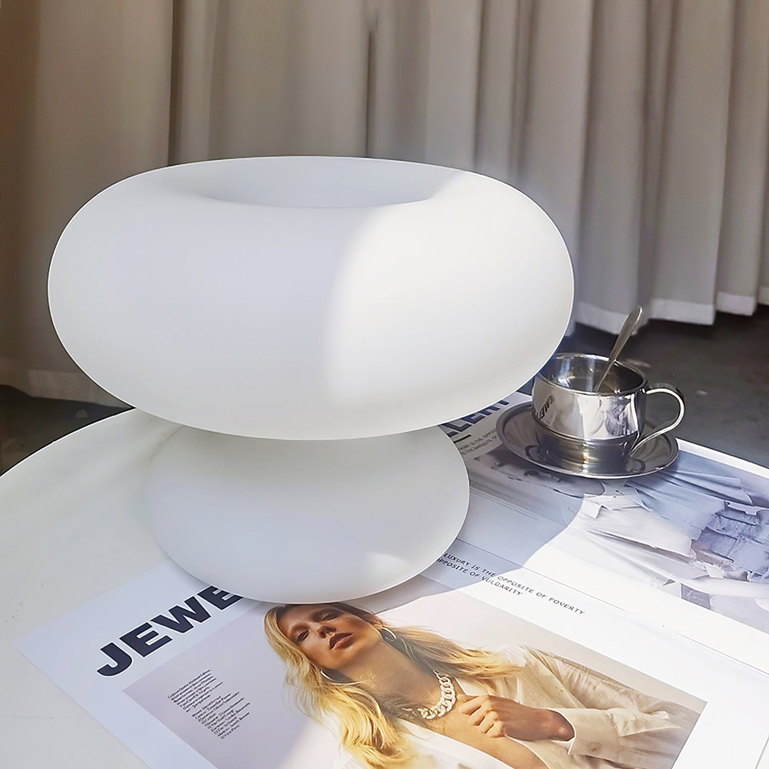 Stylish Donut Table Lamp - Modern LED Night Light for Bedroom, Living Room & Office Decor - Perfect for Reading, Relaxing & Creating Cozy Ambiance