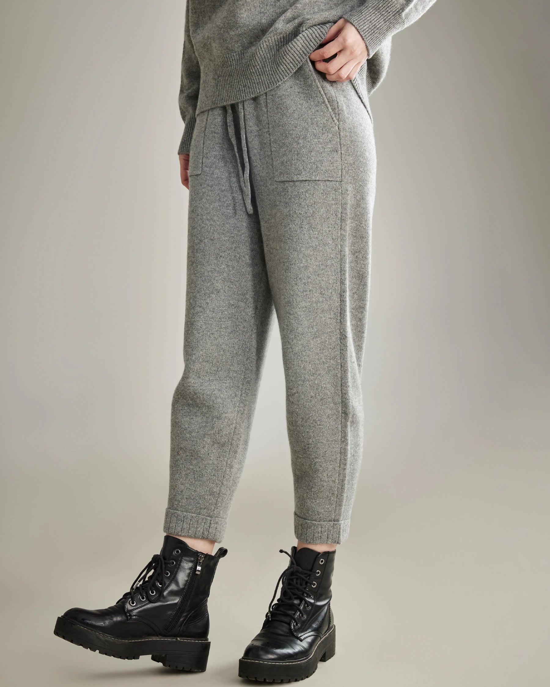 Premium Loose Fit Casual Cashmere Pants for Women - Soft & Comfortable Winter Lounge Pants - Perfect for Home, Travel & Relaxation