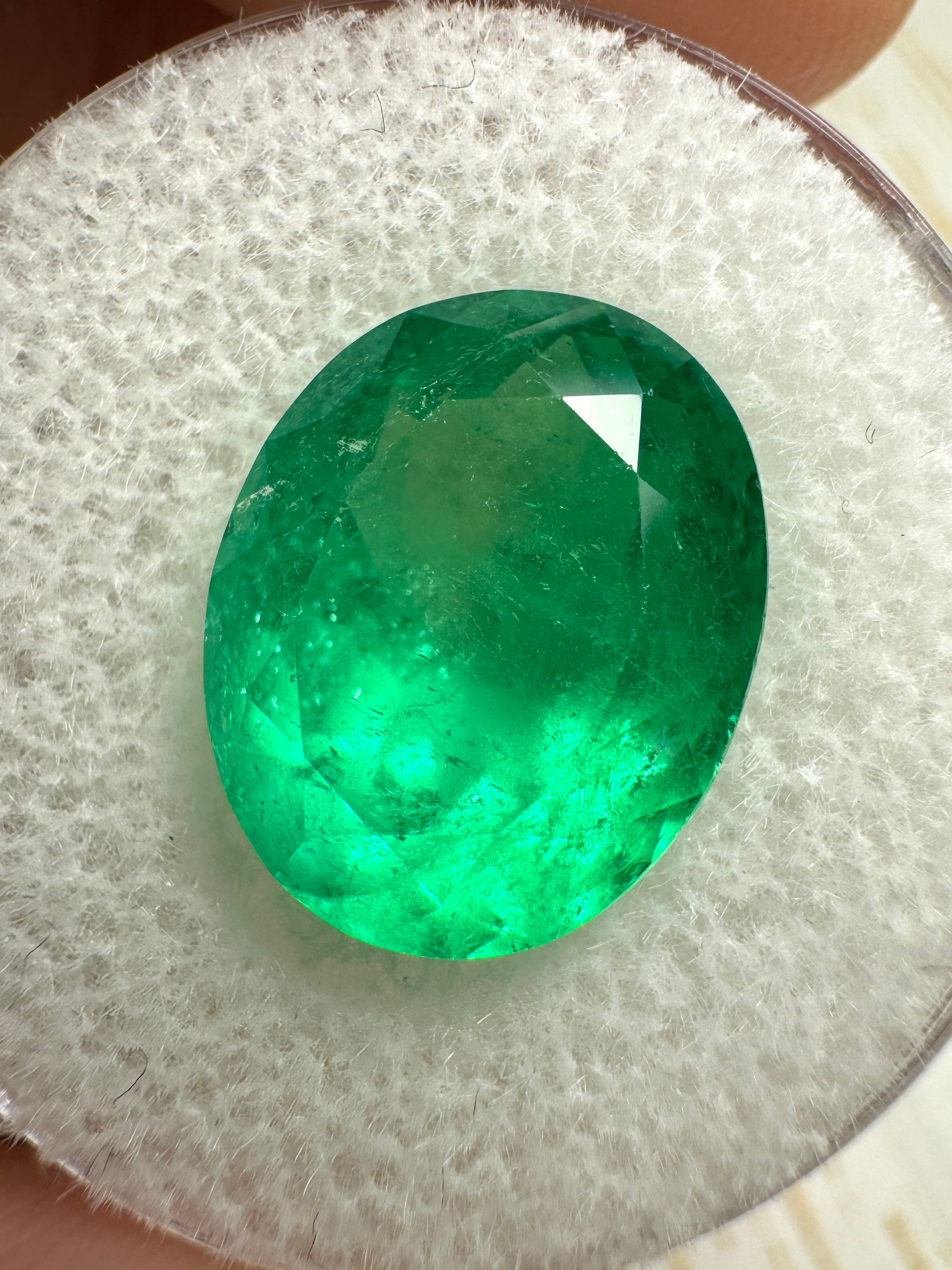 6.89 Carat Muzo Yellowish Green Natural Loose Colombian Emerald - Oval Cut 13.6x11mm for Jewelry Making, Engagement Rings & Luxury Gifts