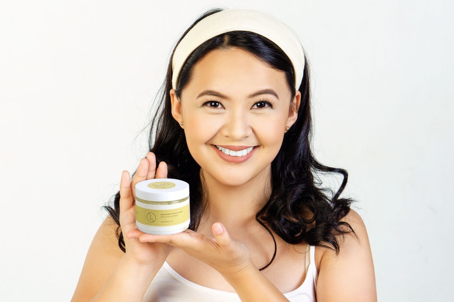 Premium CBD Grapefruit Body Salt Scrub - Exfoliating & Moisturizing, THC-Free, Organic Hemp Extract - Perfect for Spa Day, Post-Workout Recovery & Dry Skin Relief