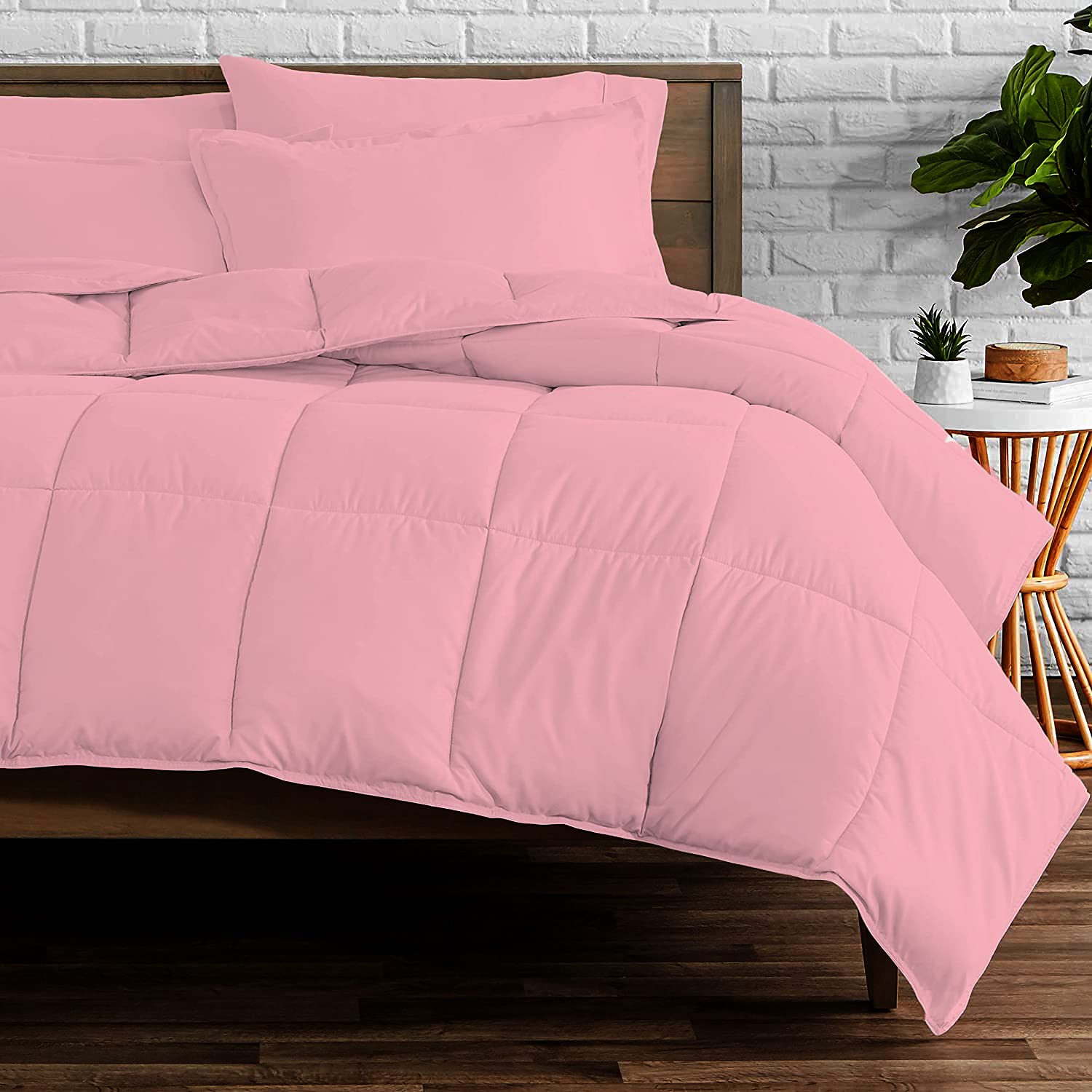 1 PC Down Alternative Comforter 100% Soft Cotton Fill Power 500 GSM All Season Box Stitched Oversized Queen Comforter | Light Pink, Lightweight, Ultra Soft & Fluffy, Machine Washable | Perfect for Bedroom, Guest Room, Dorm, Hotel & Cozy Home Decor