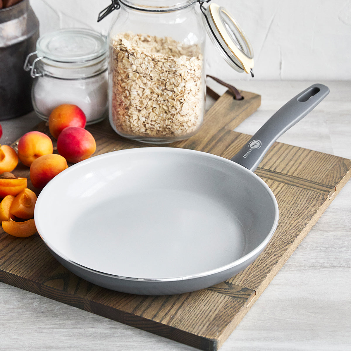 Dover Ceramic Nonstick 10-Inch Frying Pan | Charcoal Gray | Healthy Cooking, Sauteing, Frying & Omelet Making for Home Kitchen