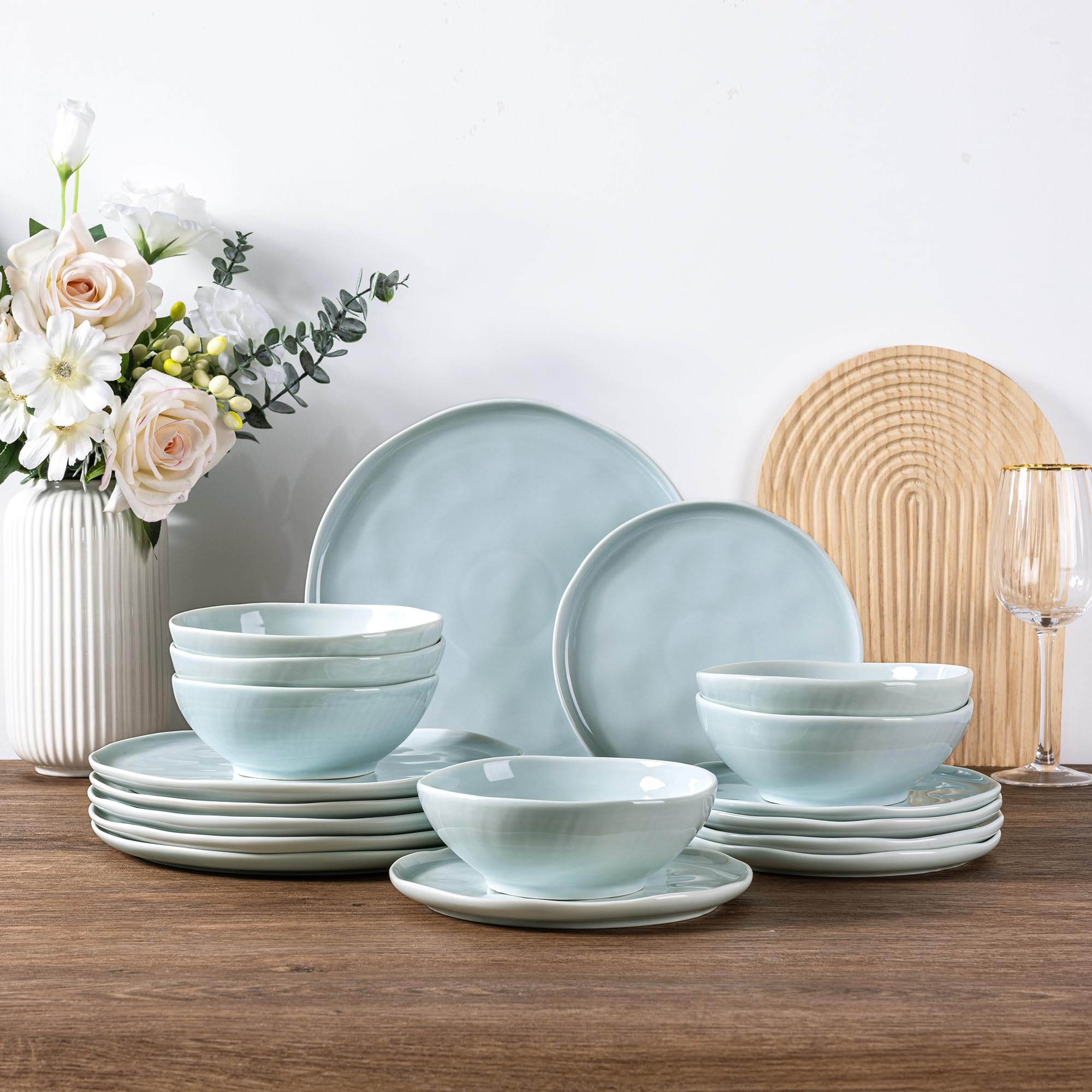 LERATIO 18-Piece Ceramic Dinnerware Set for 6 - Microwave, Dishwasher & Oven Safe Porcelain Plates & Bowls with Wavy Edge - Lightweight & Scratch Resistant - Light Blue - Perfect for Everyday Dining, Dinner Parties & Restaurant Use