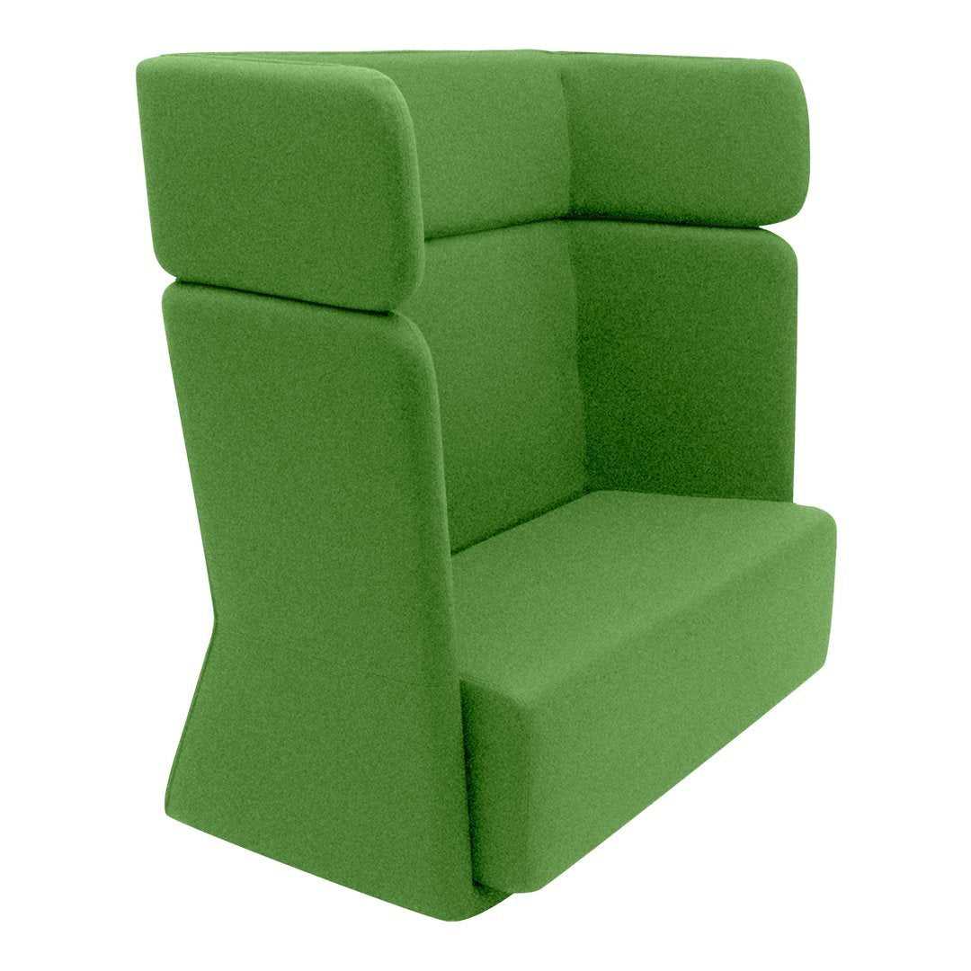 Comfortable Wicker Basket Sofa Chair - Cozy Indoor/Outdoor Rattan Lounge Seating for Living Room, Patio, or Garden Relaxation