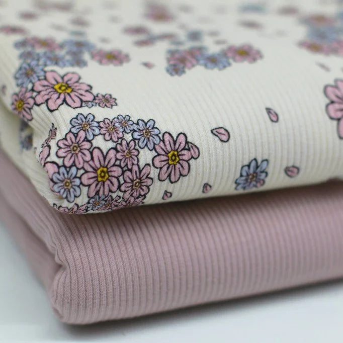 Stylish Ribbed Knit Flower Leaves - Perfect for Home Decor, DIY Crafts, and Fashion Accessories