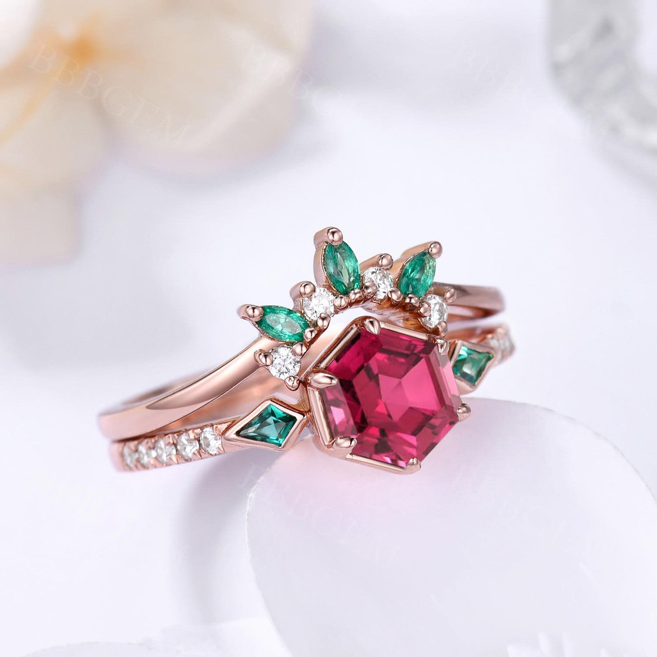 3 Stones Hexagon Lab Ruby with Kite Cut Emerald Sidestones Wedding Ring Set in Bezel & Prong Rose Gold Setting - Perfect for Engagement, Anniversary, and Bridal Jewelry Gifts