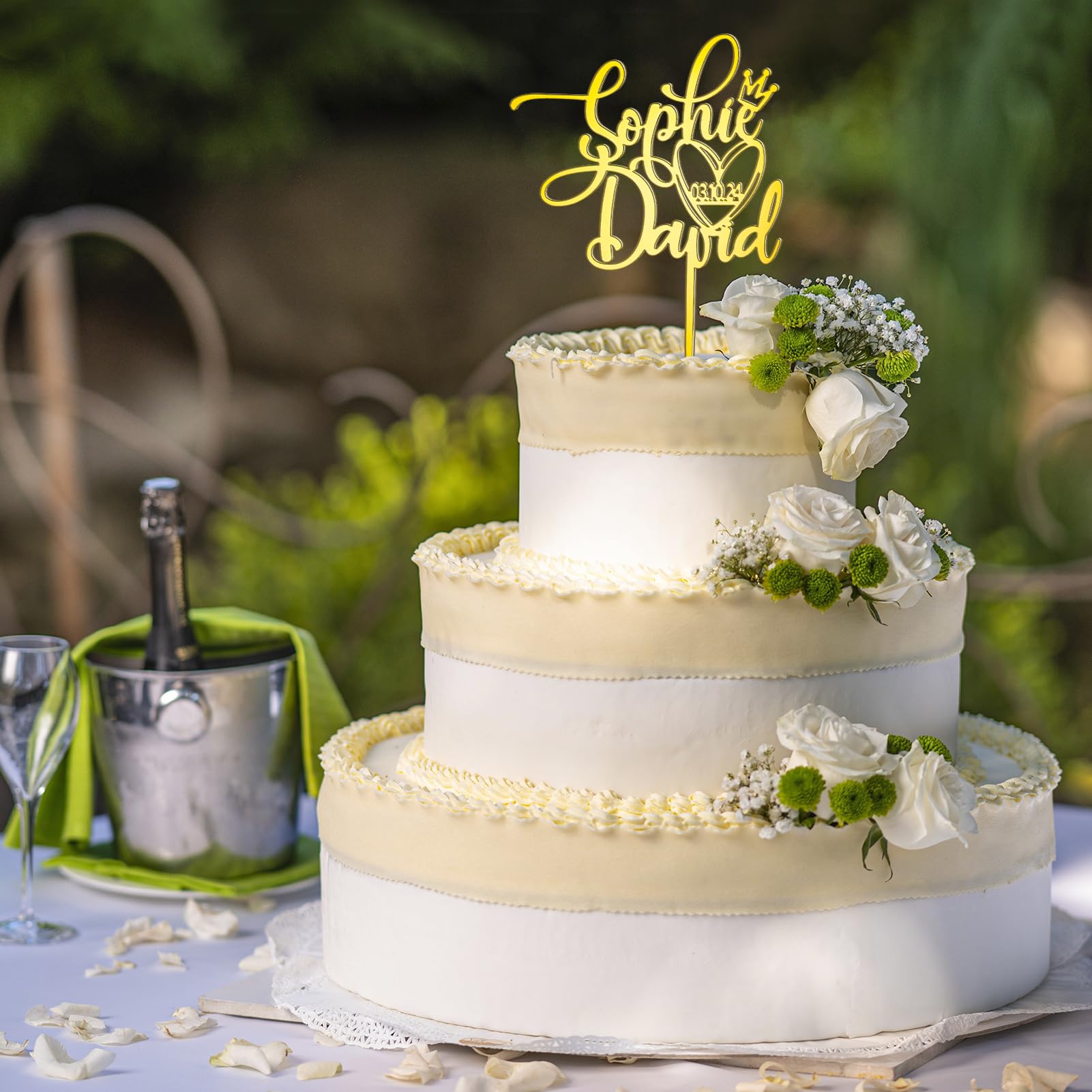Custom Wedding Cake Toppers with Names & Date - Acrylic Mr & Mrs Cake Topper for Weddings, Anniversaries & Engagements - Elegant Gold Bride & Groom Sign (Style4) | Perfect for Wedding Cakes, Anniversary Celebrations & Romantic Events
