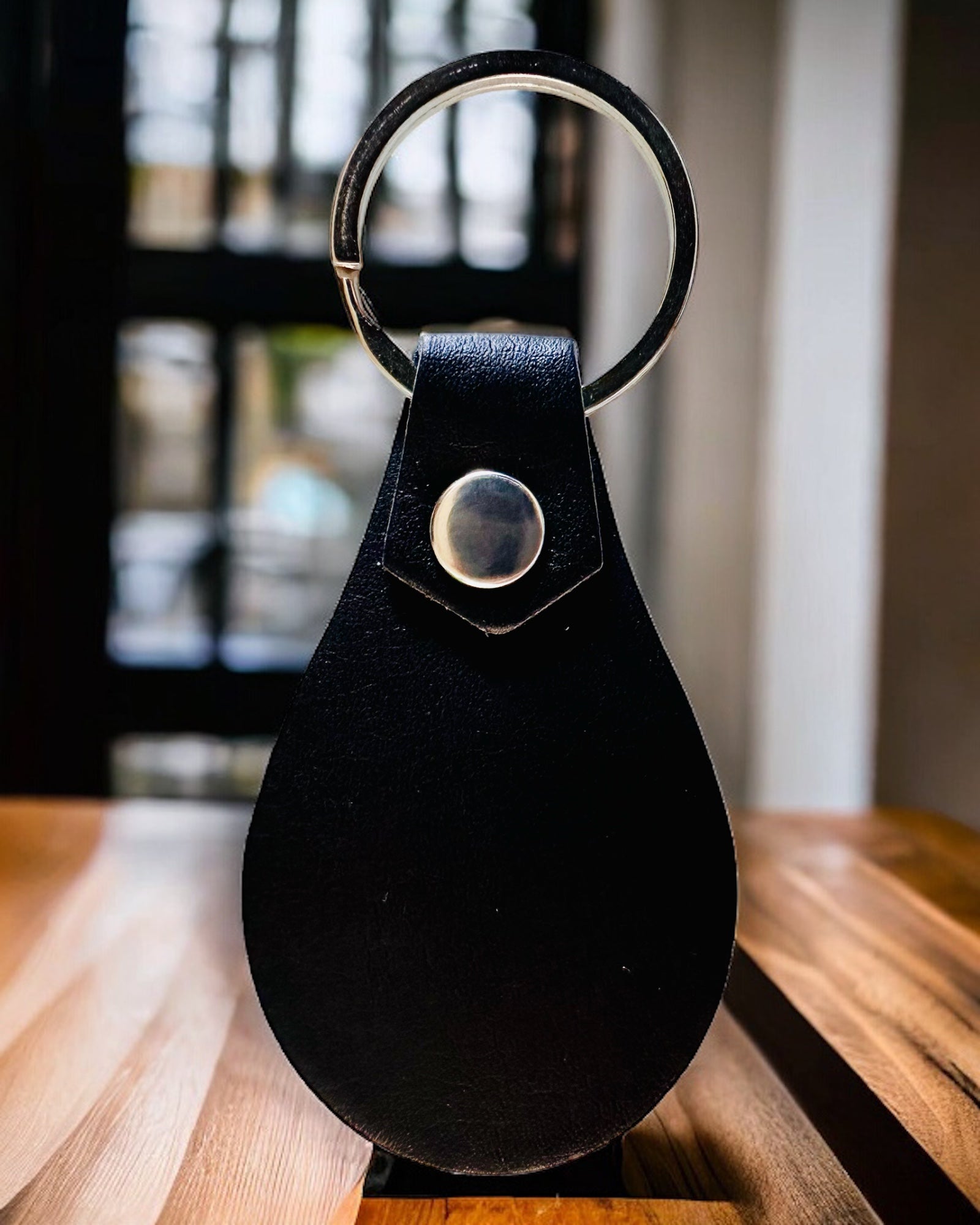 Custom Engraved PU Leather Keychain - Personalized Gift for Men & Women - 5 Color Options - Perfect for Keys, Wallets & Backpacks