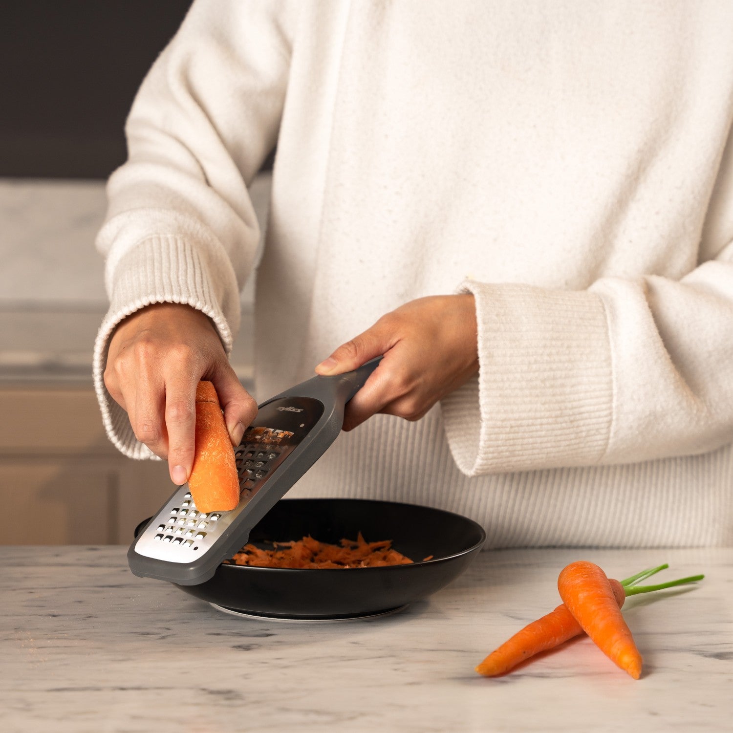 Stainless Steel Coarse Grater for Cheese, Vegetables & Zest - Heavy Duty Kitchen Tool for Grating, Shredding & Slicing - Perfect for Cooking, Baking & Meal Prep