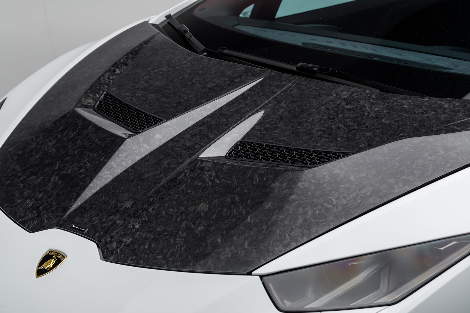 Lamborghini Huracan 610-4 LP Mondiale Edizione Aero Program - High Performance Sports Car for Racing & Luxury Driving