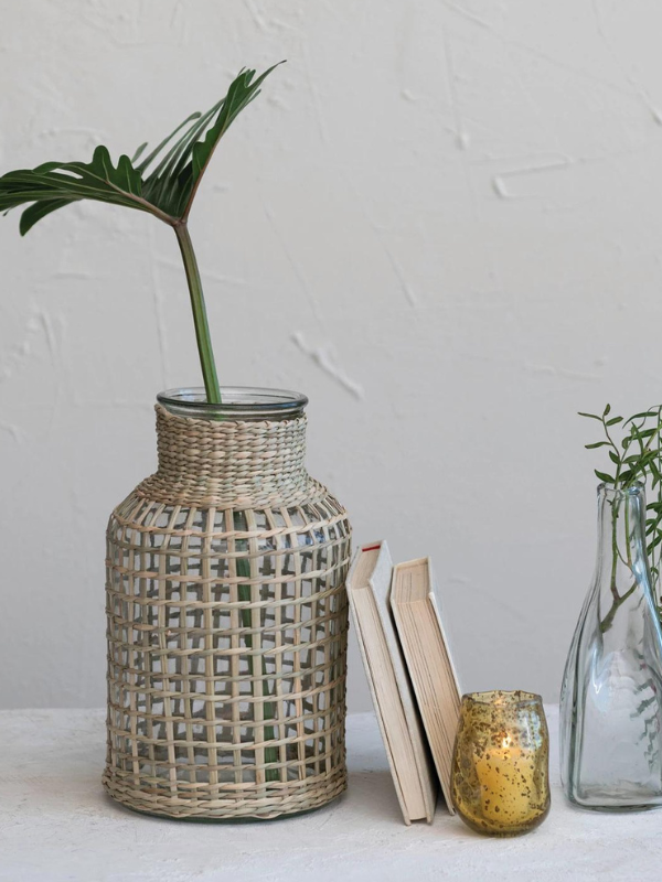 Elegant Glass Hurricane Vase with Natural Woven Grass Accent - Perfect for Wedding Centerpieces, Home Decor, and Candle Displays