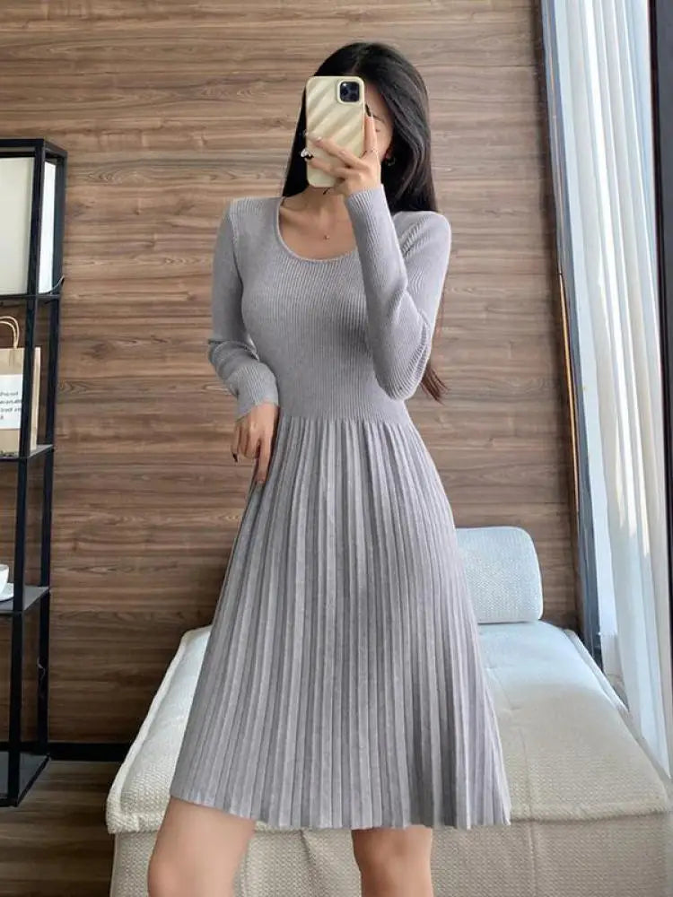 Black & Gray Elegant Knitted Pleated Mini Dress for Women - Slim O-Neck Long Sleeve A-Line Party Dress | Autumn Streetwear & Evening Robe | Perfect for Cocktail Parties, Date Nights & Office Wear