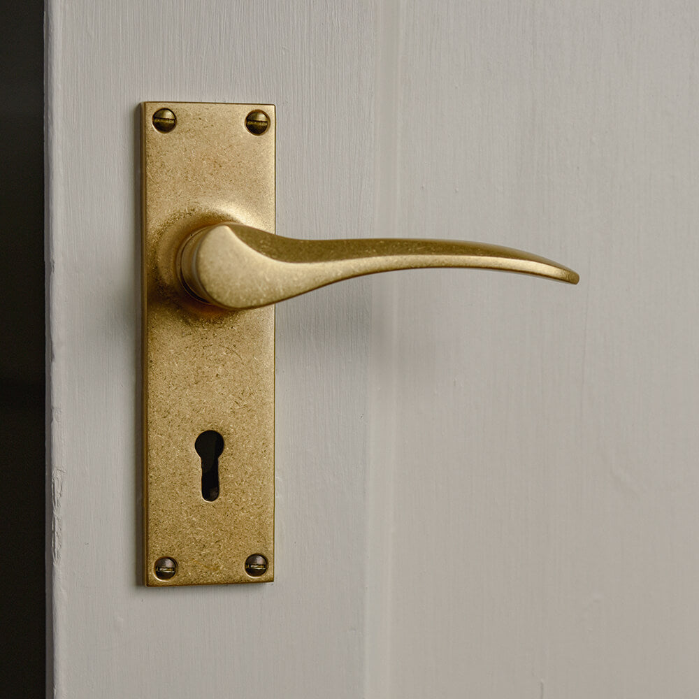 Vintage Aged Brass Penwerris Lever Lock Door Handles - Antique Style Hardware for Interior Doors, Bedrooms & Offices - Durable & Elegant Home Decor Upgrade